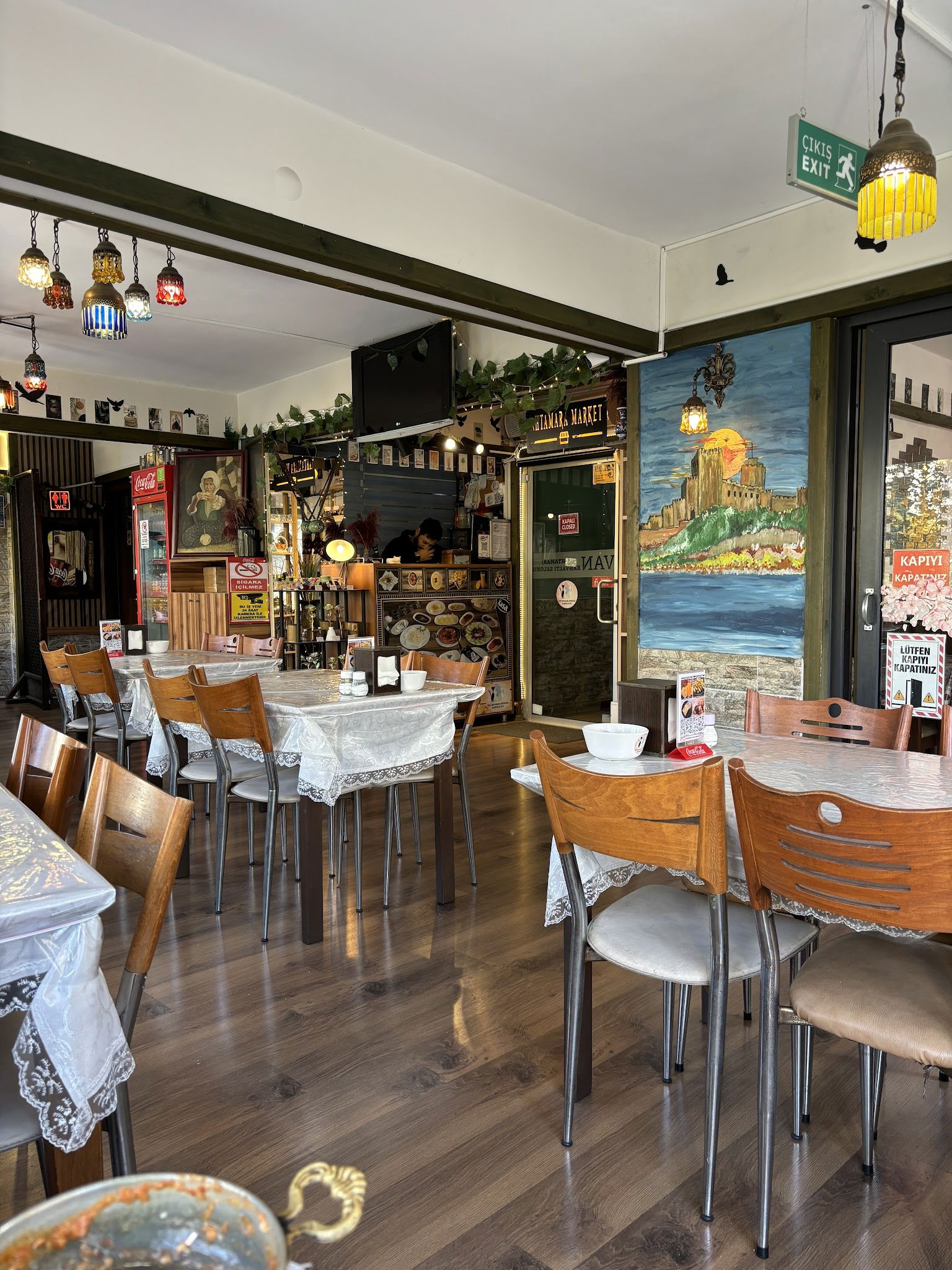 Van Ahtamara Beyoğlu Kahvalti Evi̇ (Turkish Breakfast - Турецкий Завтрак)