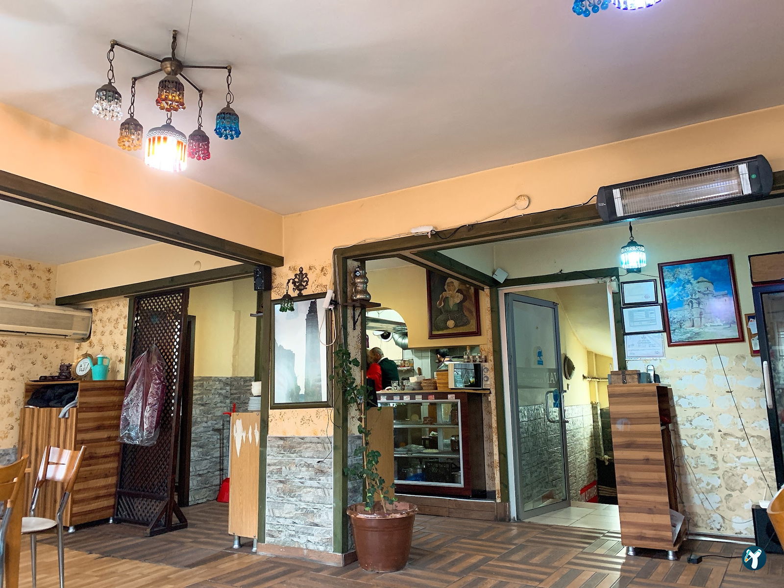 Van Ahtamara Beyoğlu Kahvalti Evi̇ (Turkish Breakfast - Турецкий Завтрак)