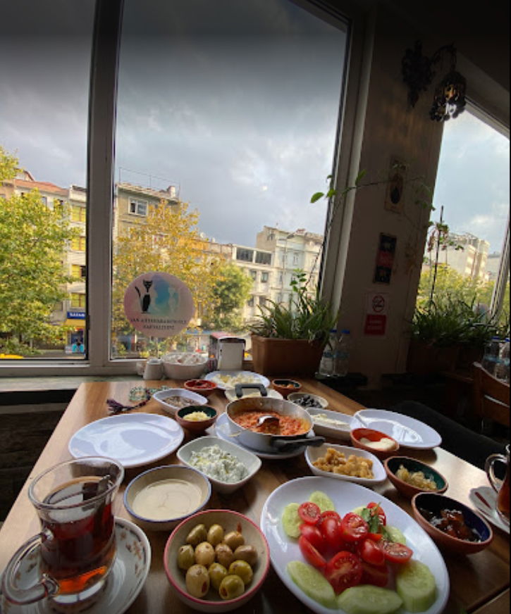 Van Ahtamara Beyoğlu Kahvalti Evi̇ (Turkish Breakfast - Турецкий Завтрак)