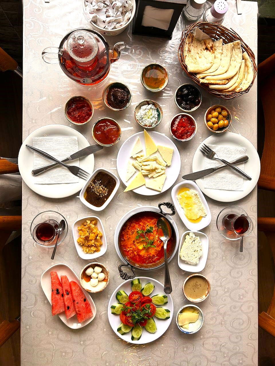 Van Ahtamara Beyoğlu Kahvalti Evi̇ (Turkish Breakfast - Турецкий Завтрак)