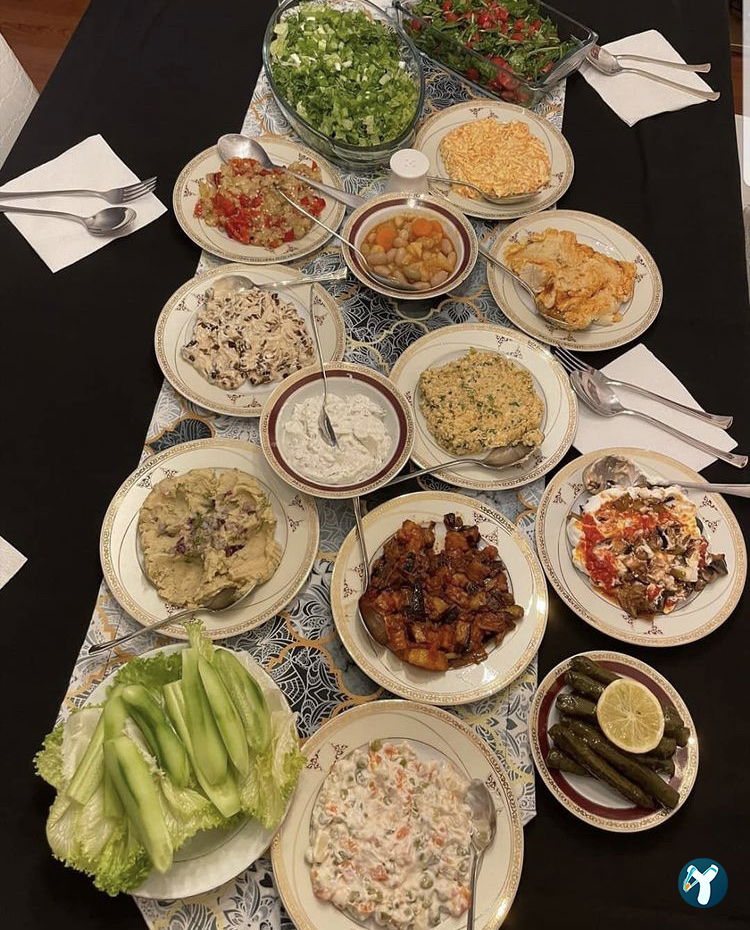 Van Ahtamara Beyoğlu Kahvalti Evi̇ (Turkish Breakfast - Турецкий Завтрак)