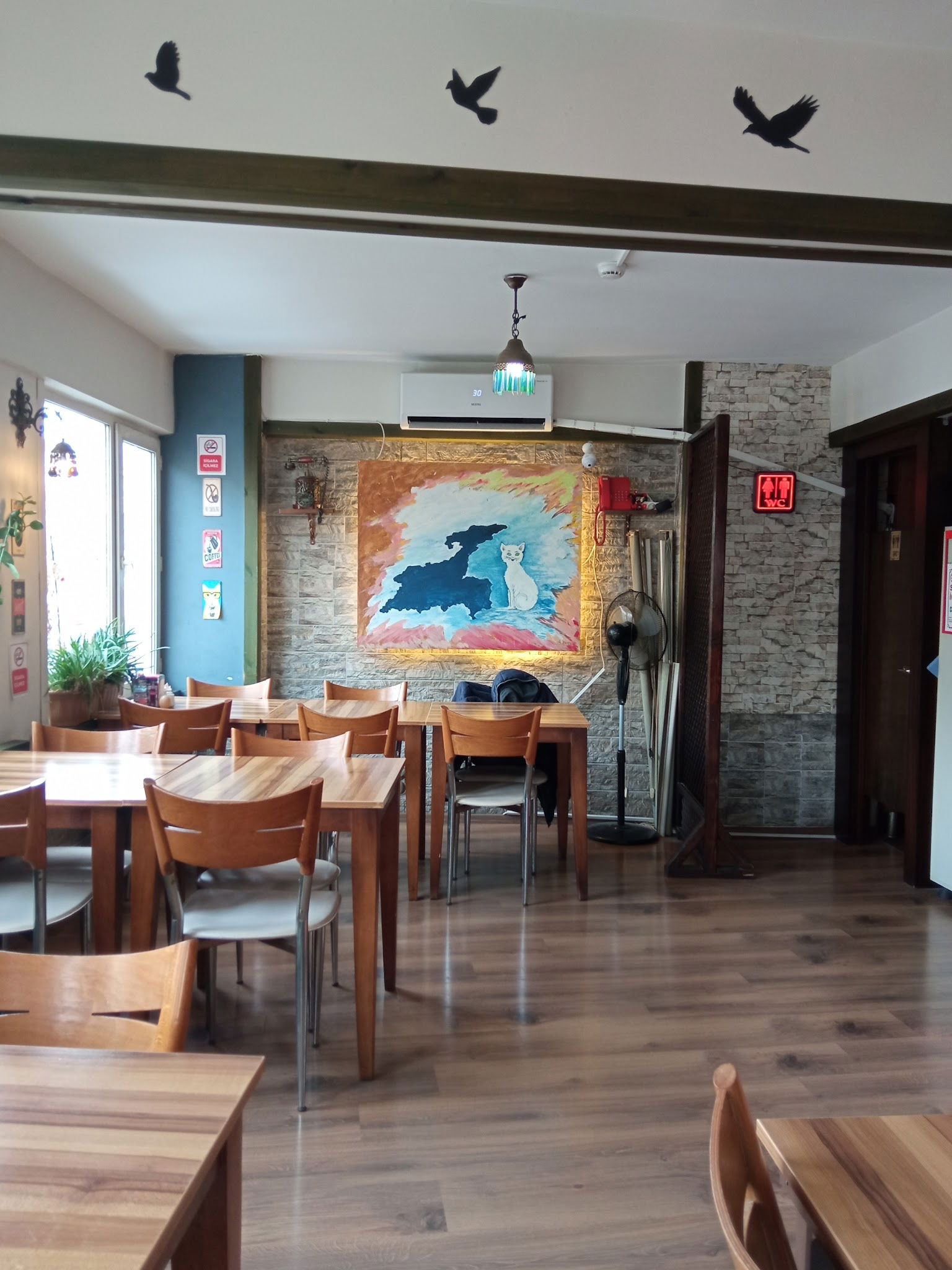 Van Ahtamara Beyoğlu Kahvalti Evi̇ (Turkish Breakfast - Турецкий Завтрак)