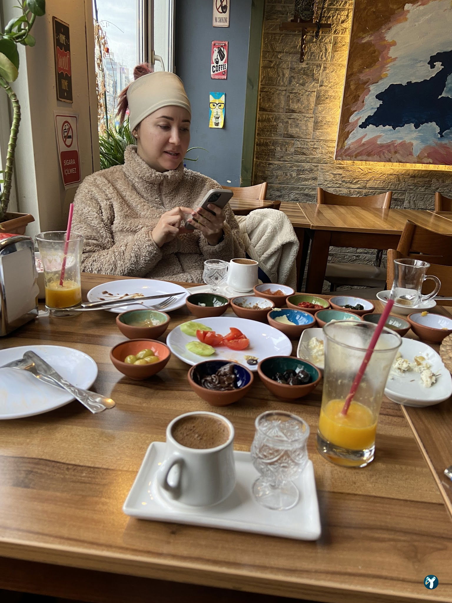 Van Ahtamara Beyoğlu Kahvalti Evi̇ (Turkish Breakfast - Турецкий Завтрак)