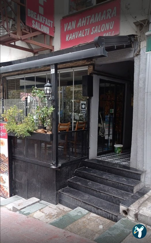 Van Ahtamara Beyoğlu Kahvalti Evi̇ (Turkish Breakfast - Турецкий Завтрак)