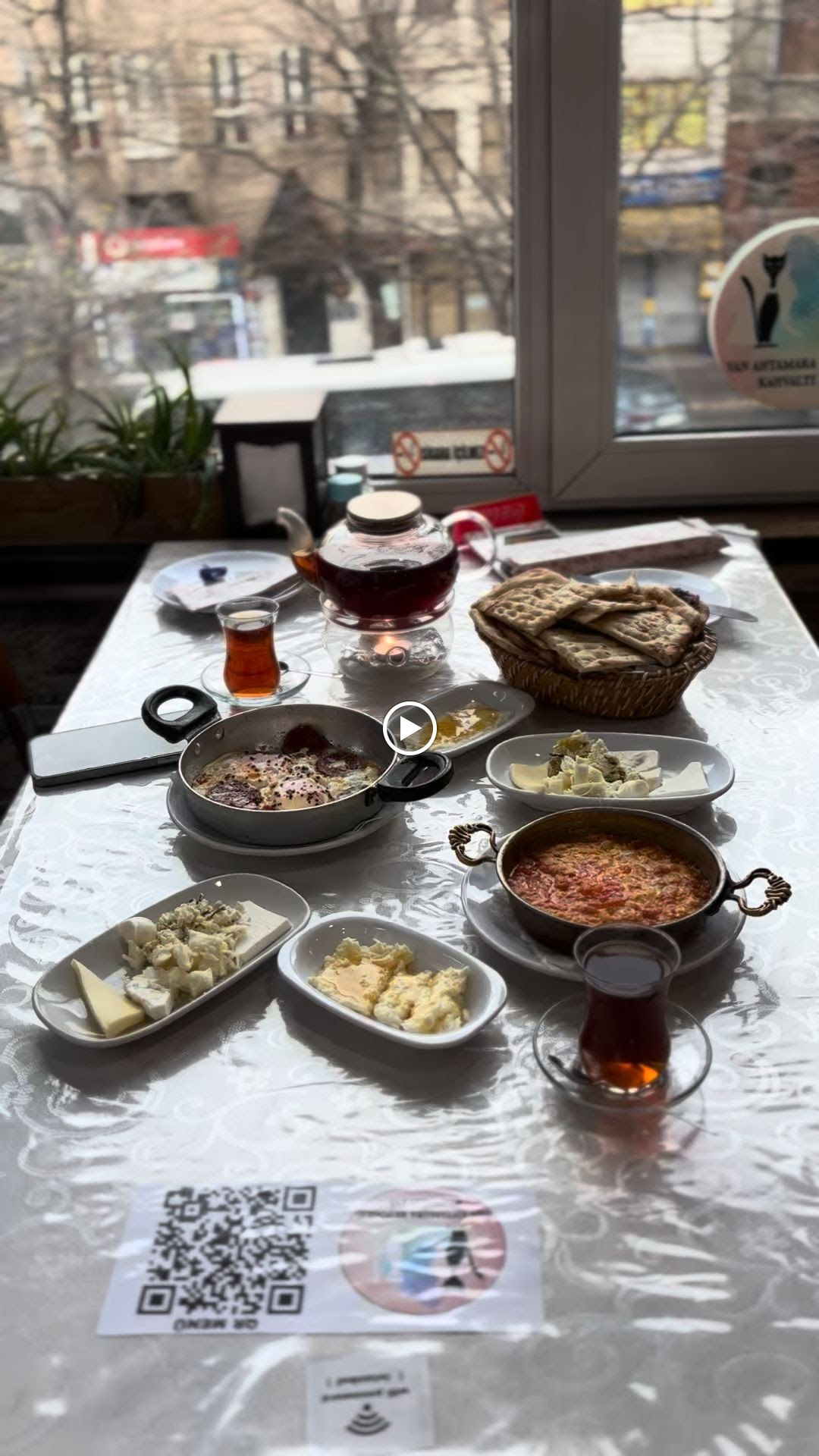 Van Ahtamara Beyoğlu Kahvalti Evi̇ (Turkish Breakfast - Турецкий Завтрак)