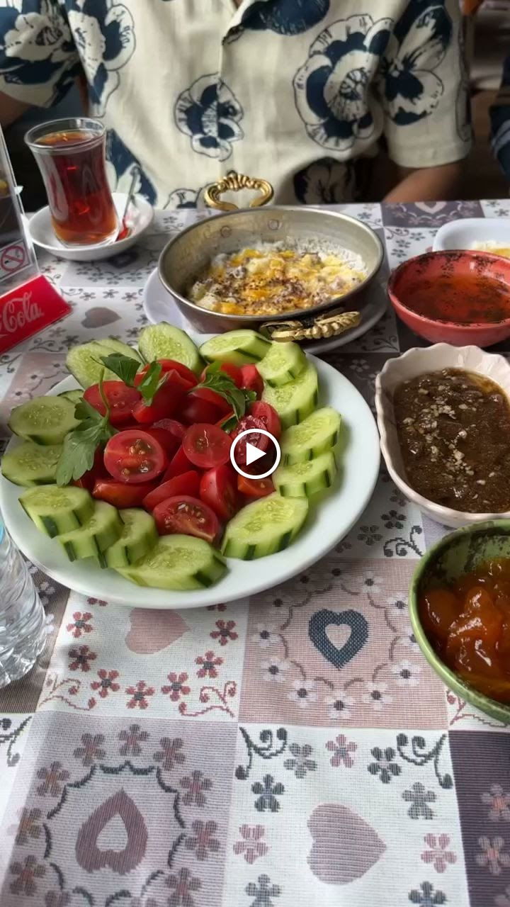 Van Ahtamara Beyoğlu Kahvalti Evi̇ (Turkish Breakfast - Турецкий Завтрак)