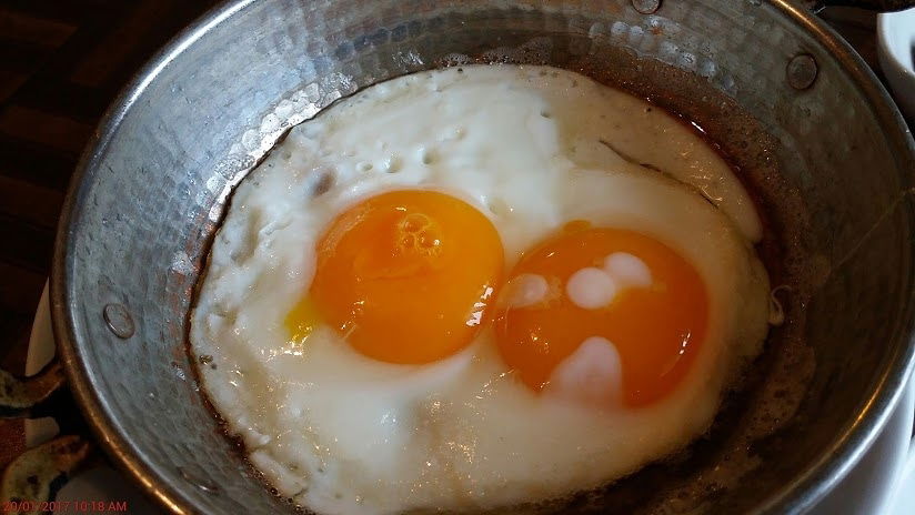 Van Ahtamara Beyoğlu Kahvalti Evi̇ (Turkish Breakfast - Турецкий Завтрак)
