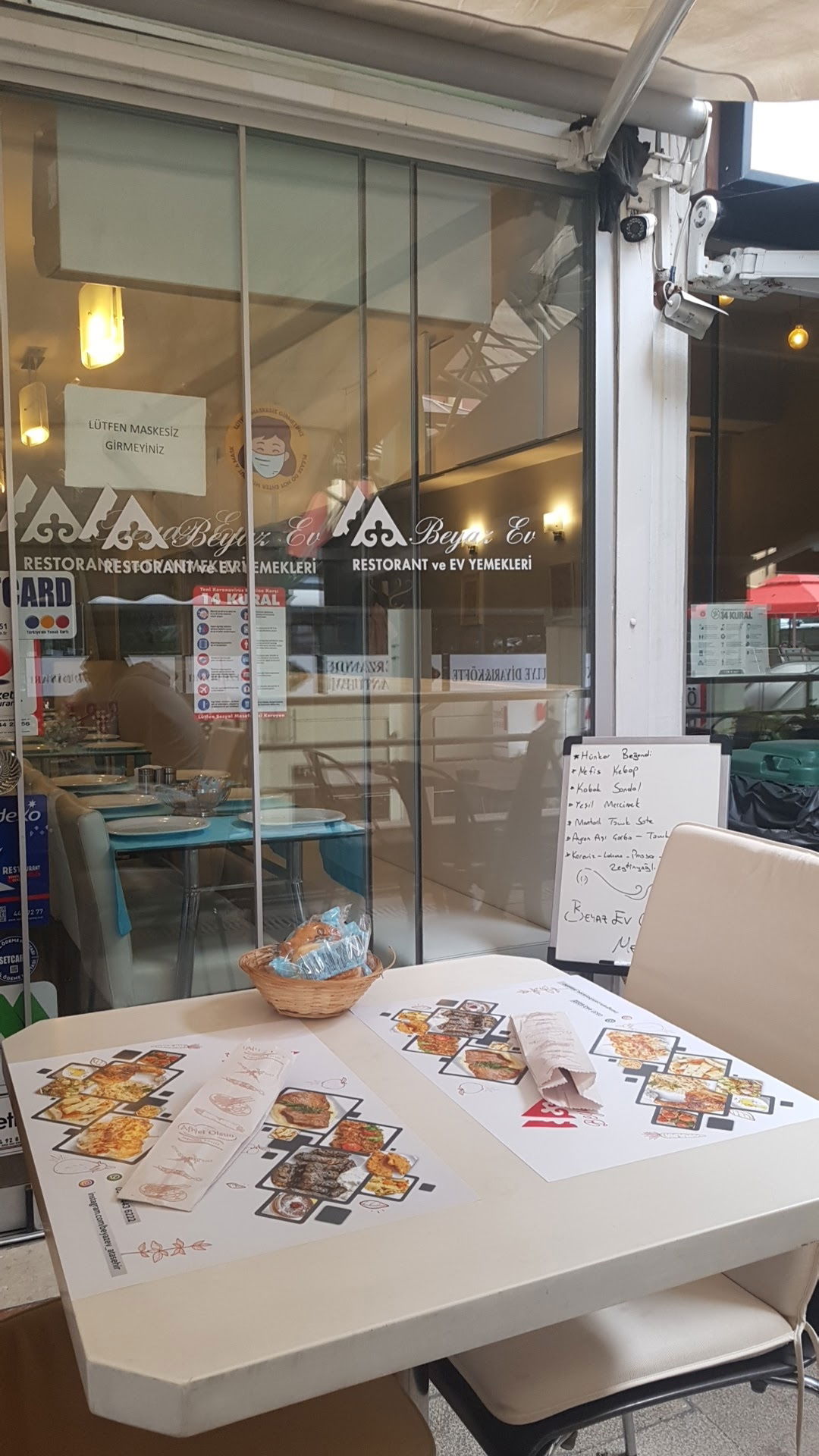 Beyaz Ev Restorant Ve Ev Yemekleri