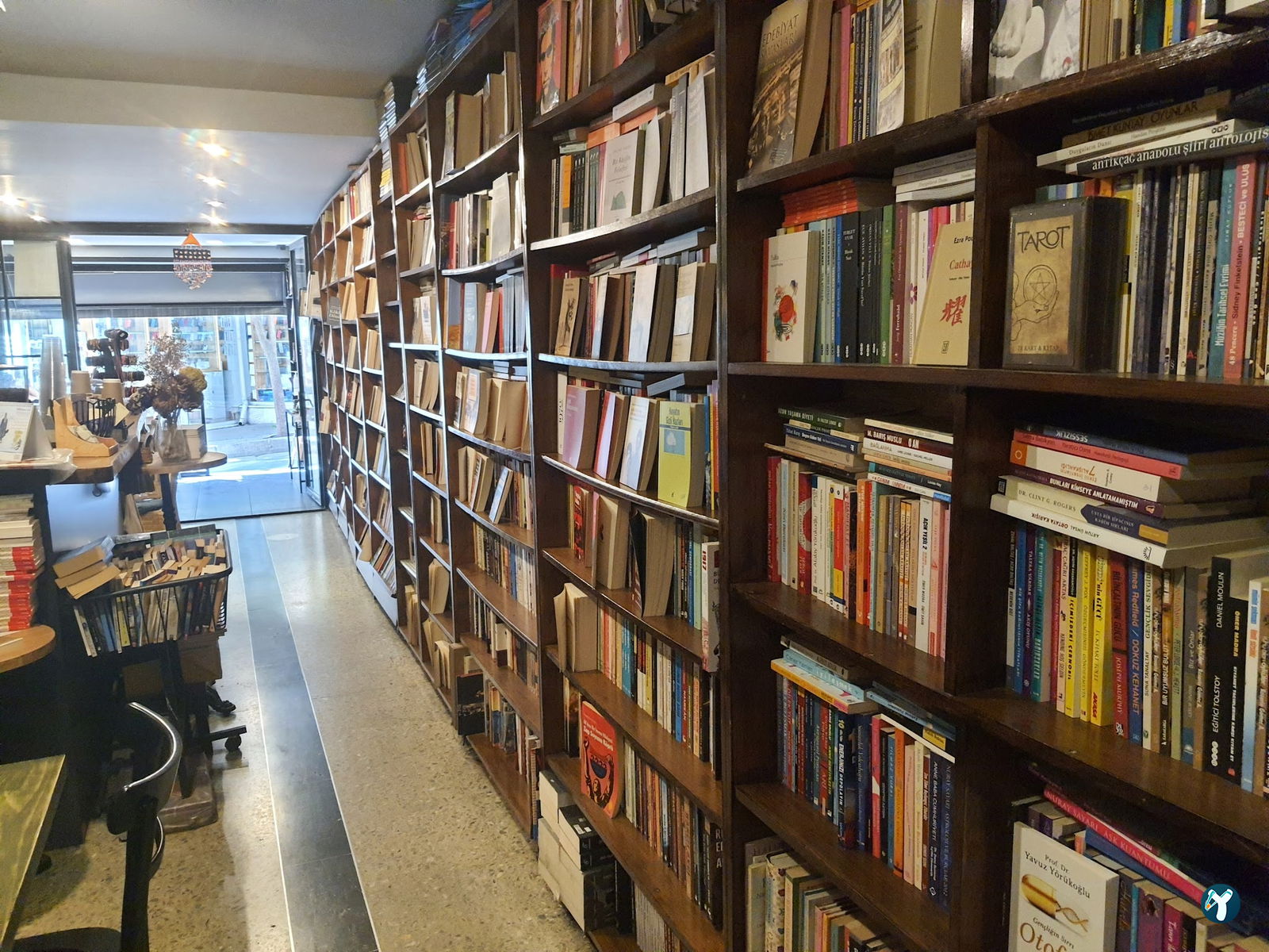 Nostalji Kitap Cafe