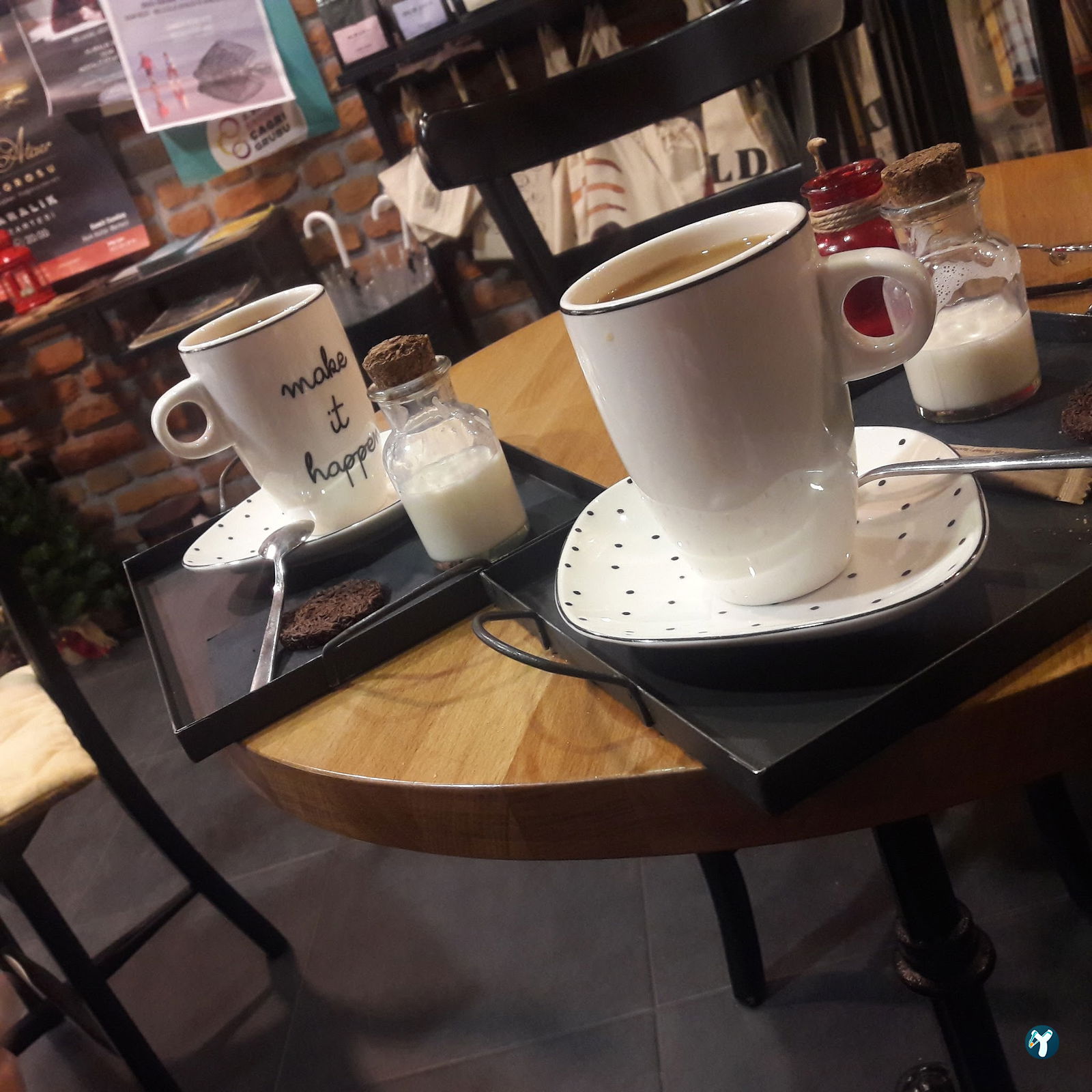 Nostalji Kitap Cafe