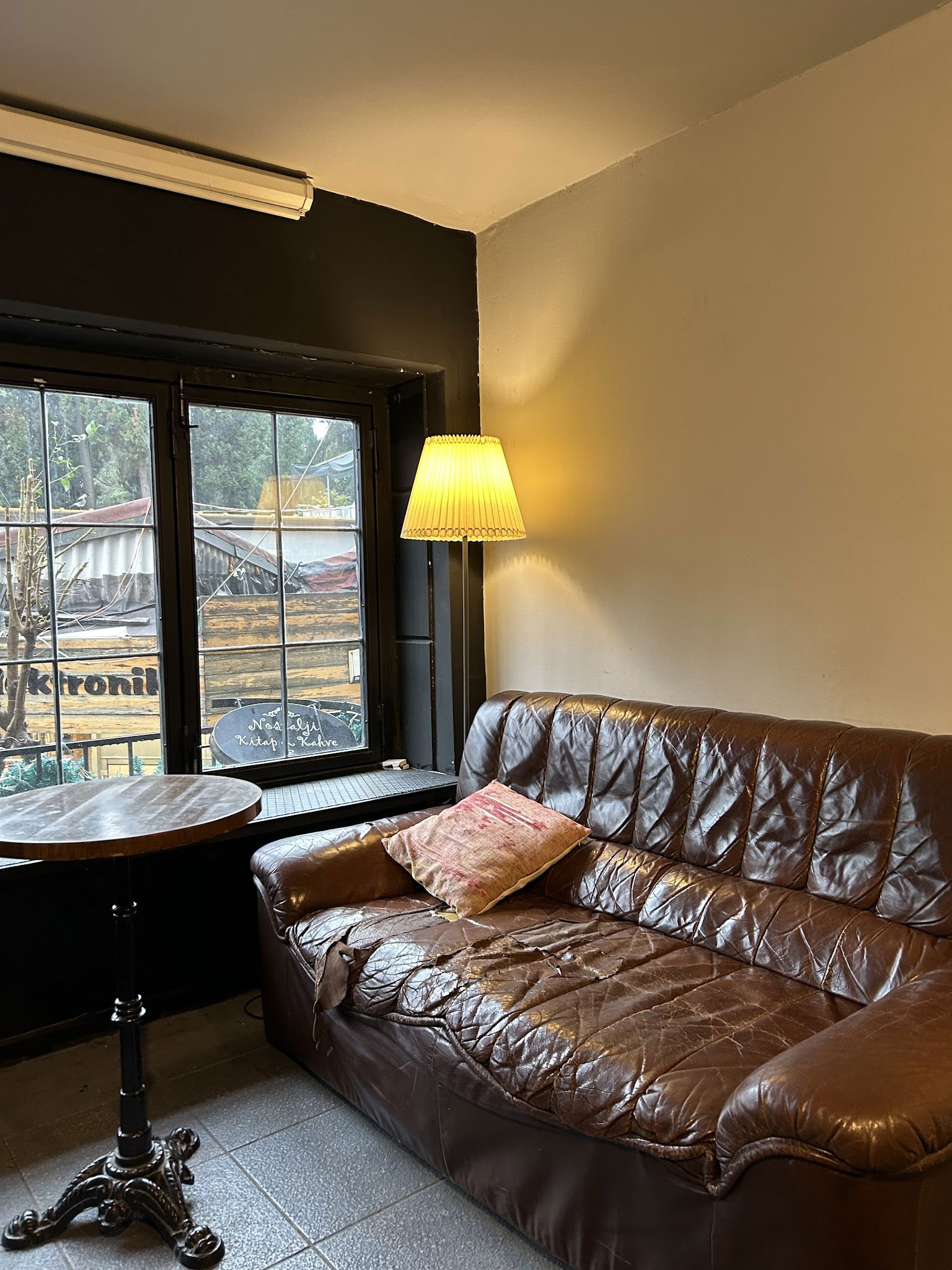 Nostalji Kitap Cafe