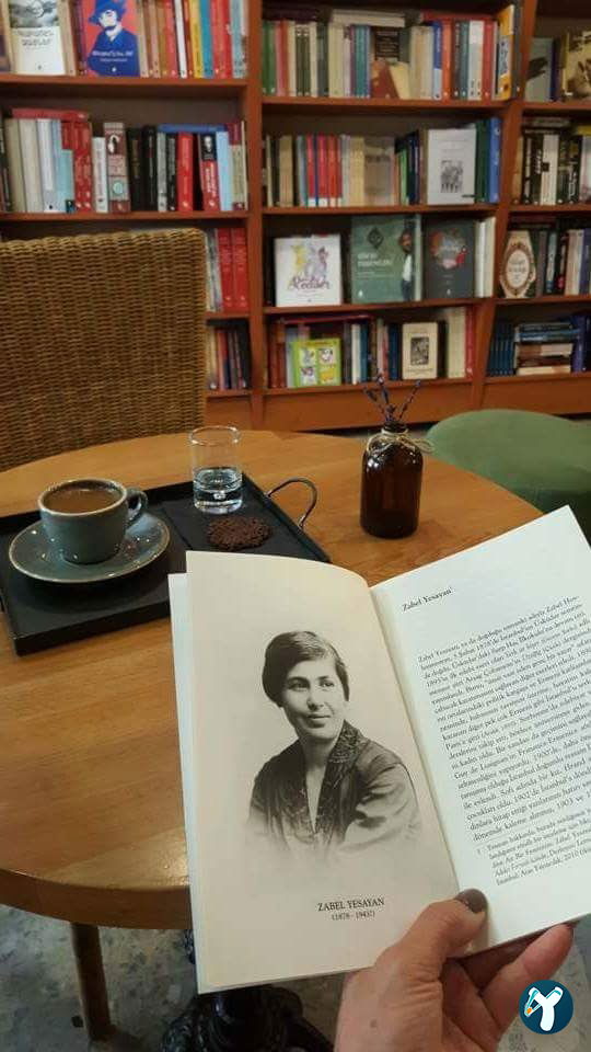 Nostalji Kitap Cafe