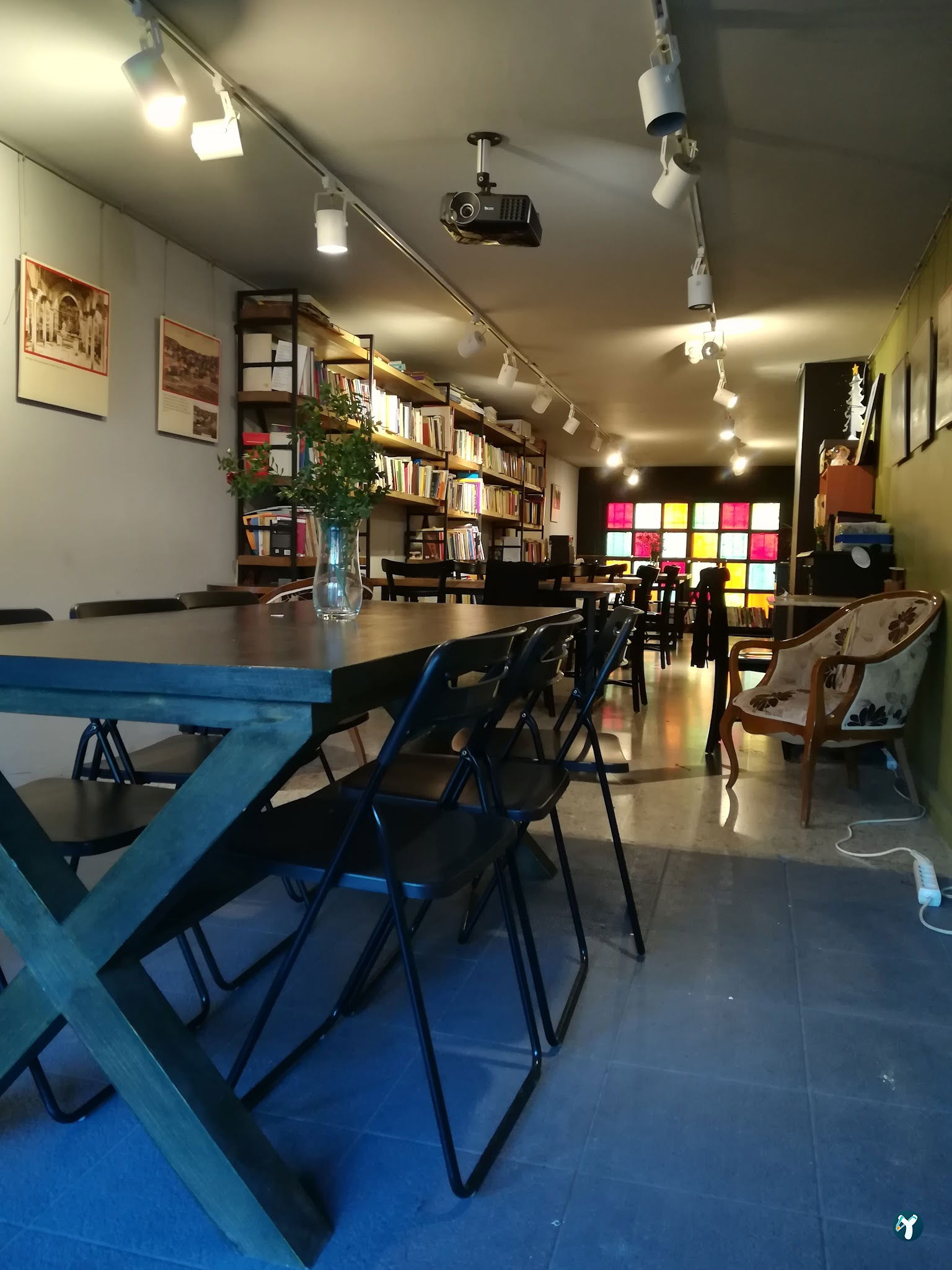 Nostalji Kitap Cafe
