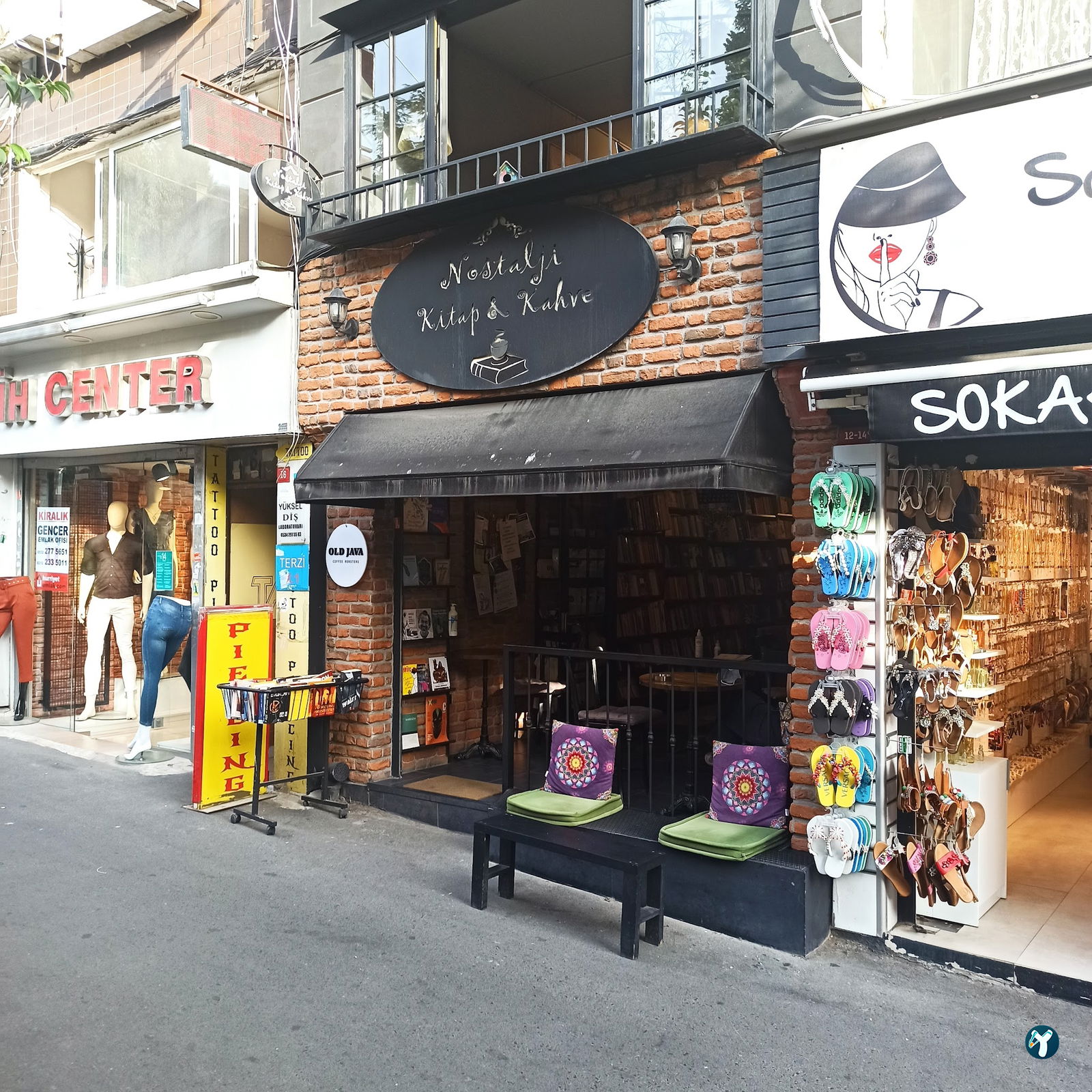 Nostalji Kitap Cafe