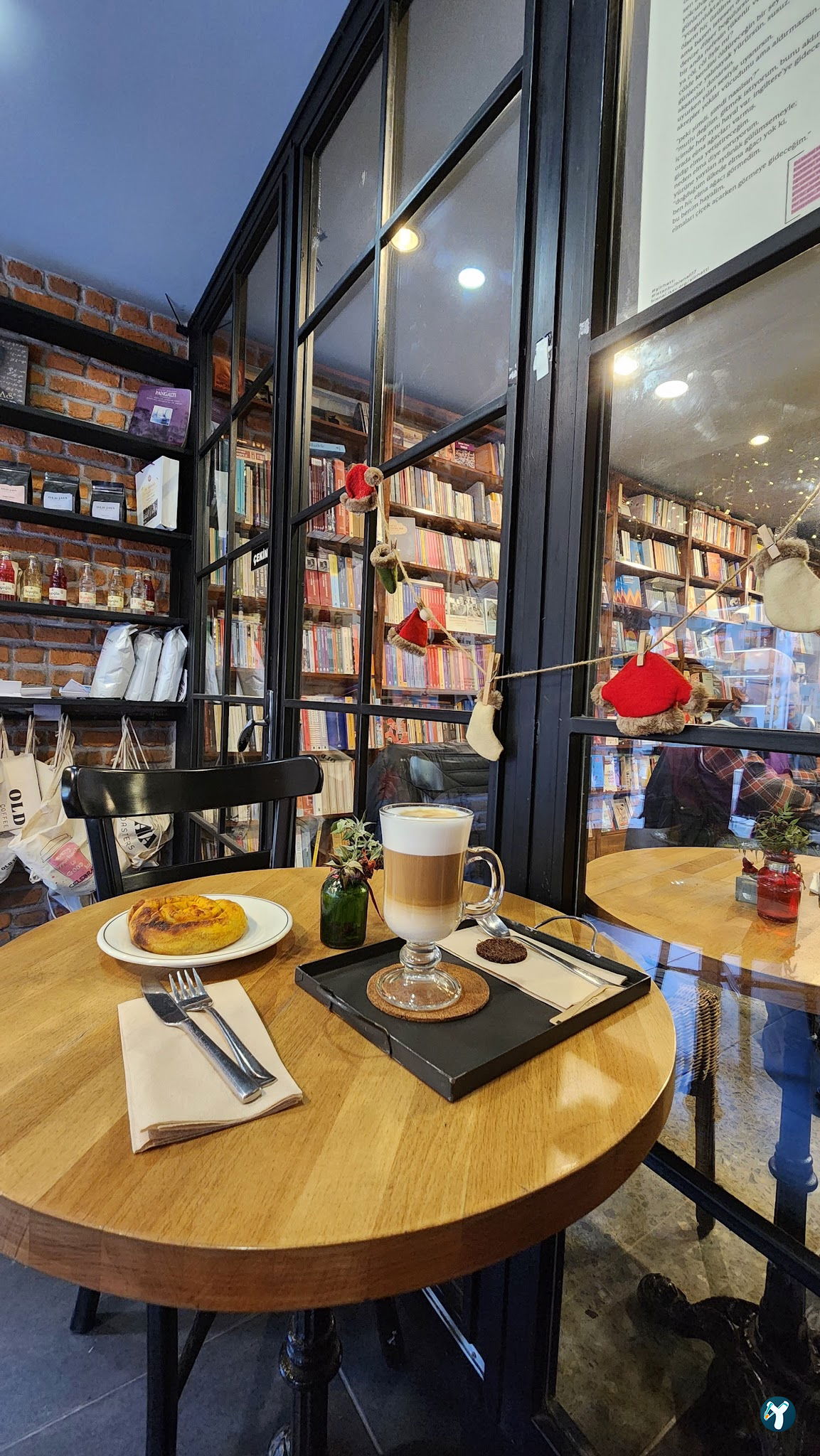Nostalji Kitap Cafe