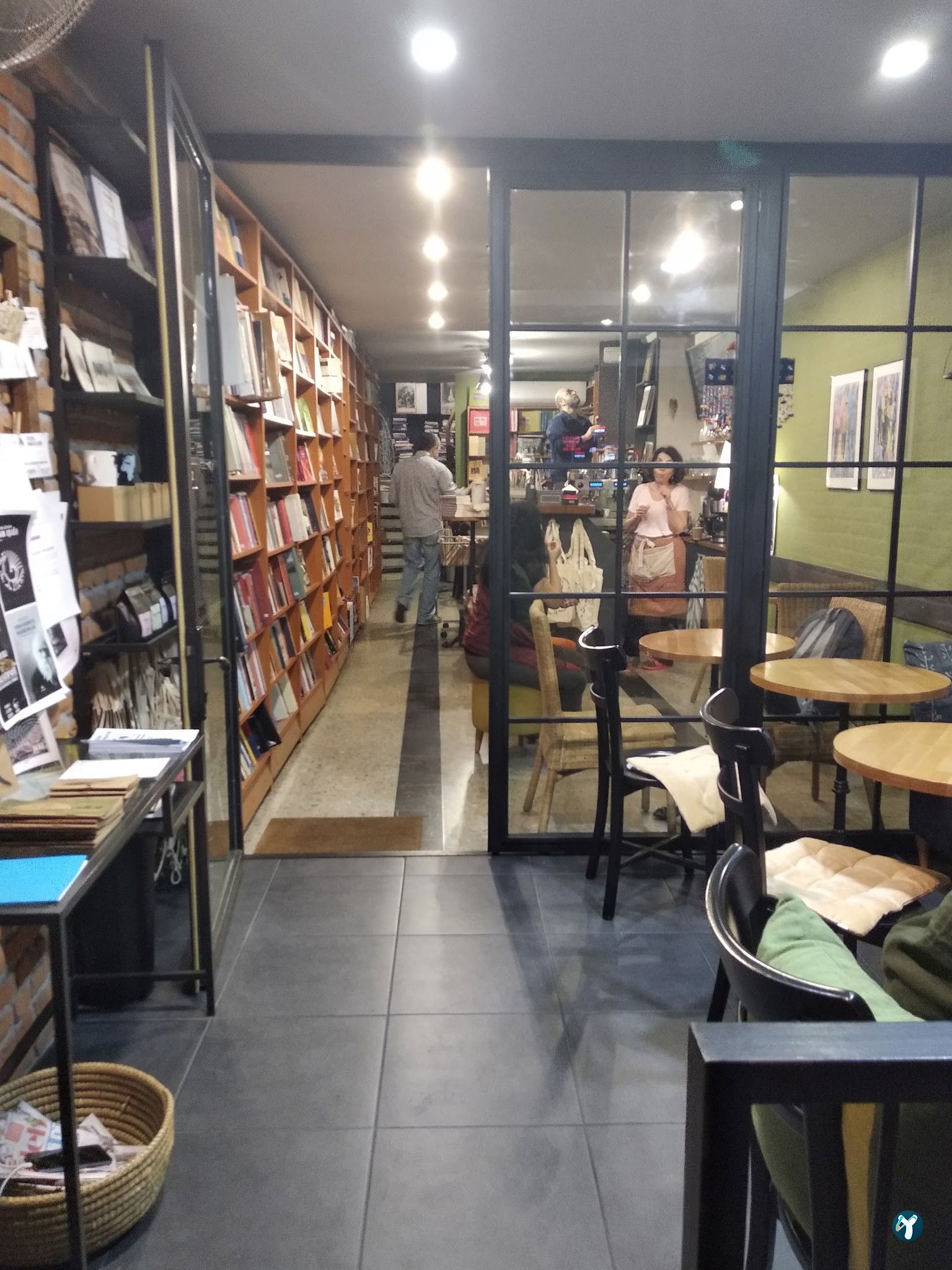 Nostalji Kitap Cafe