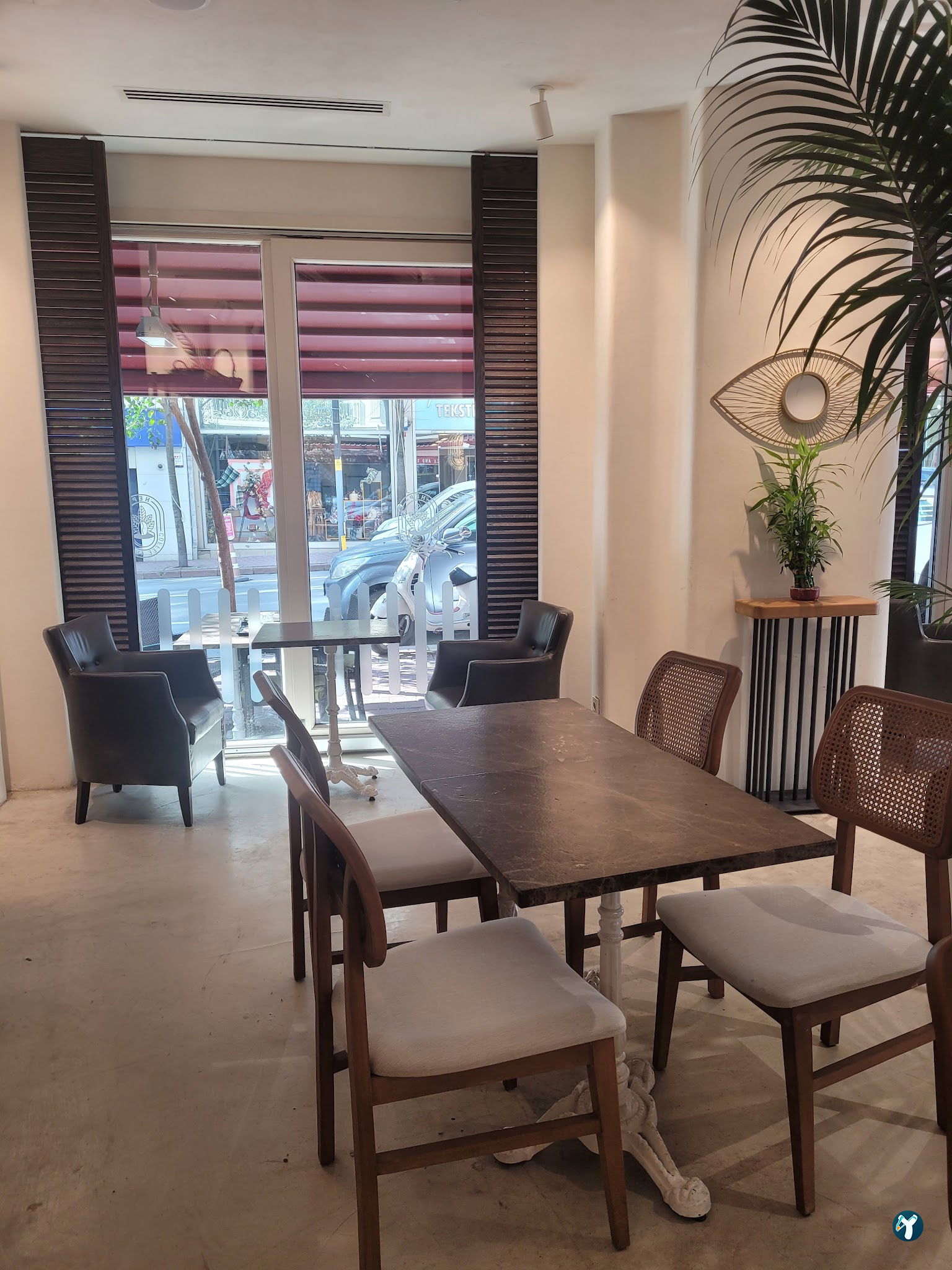 Nostalji Kitap Cafe