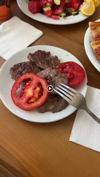 Sivas Etli Ekmek Kofte resimleri