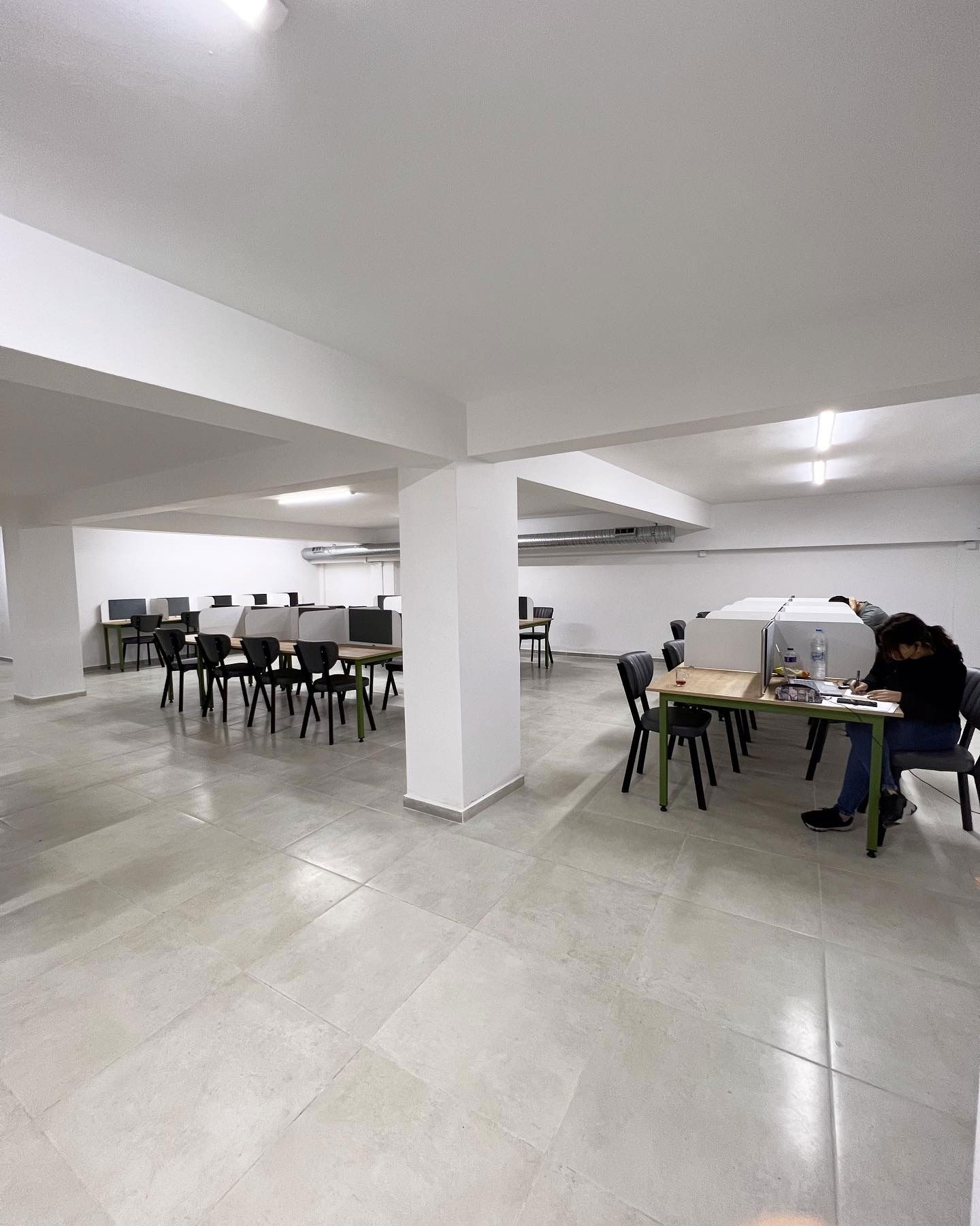 Opus Kütüphane Kafe Ve Deneme Merkezi