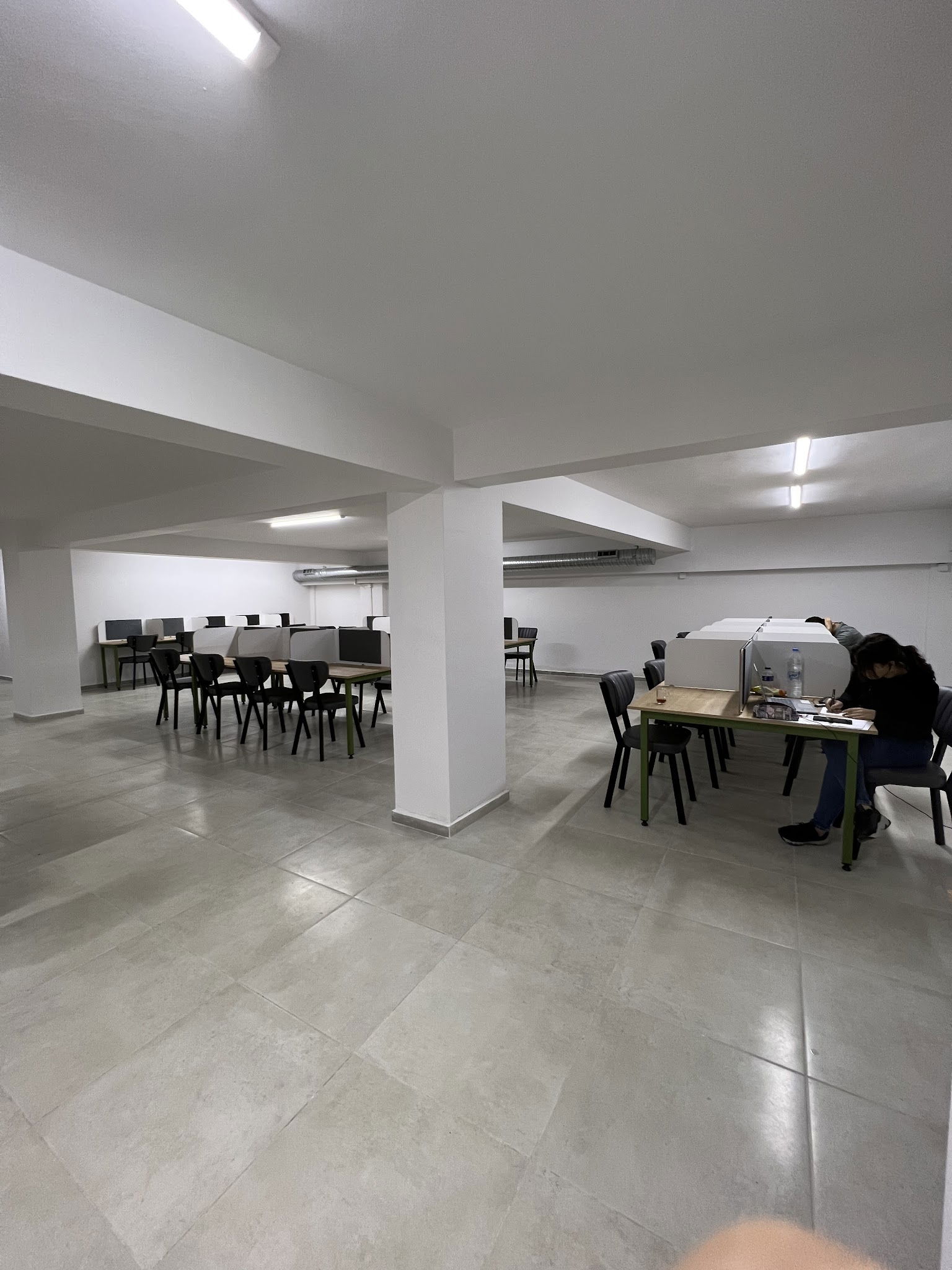 Opus Kütüphane Kafe Ve Deneme Merkezi