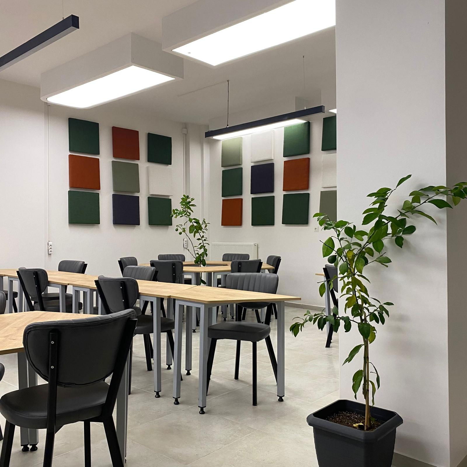 Opus Kütüphane Kafe Ve Deneme Merkezi