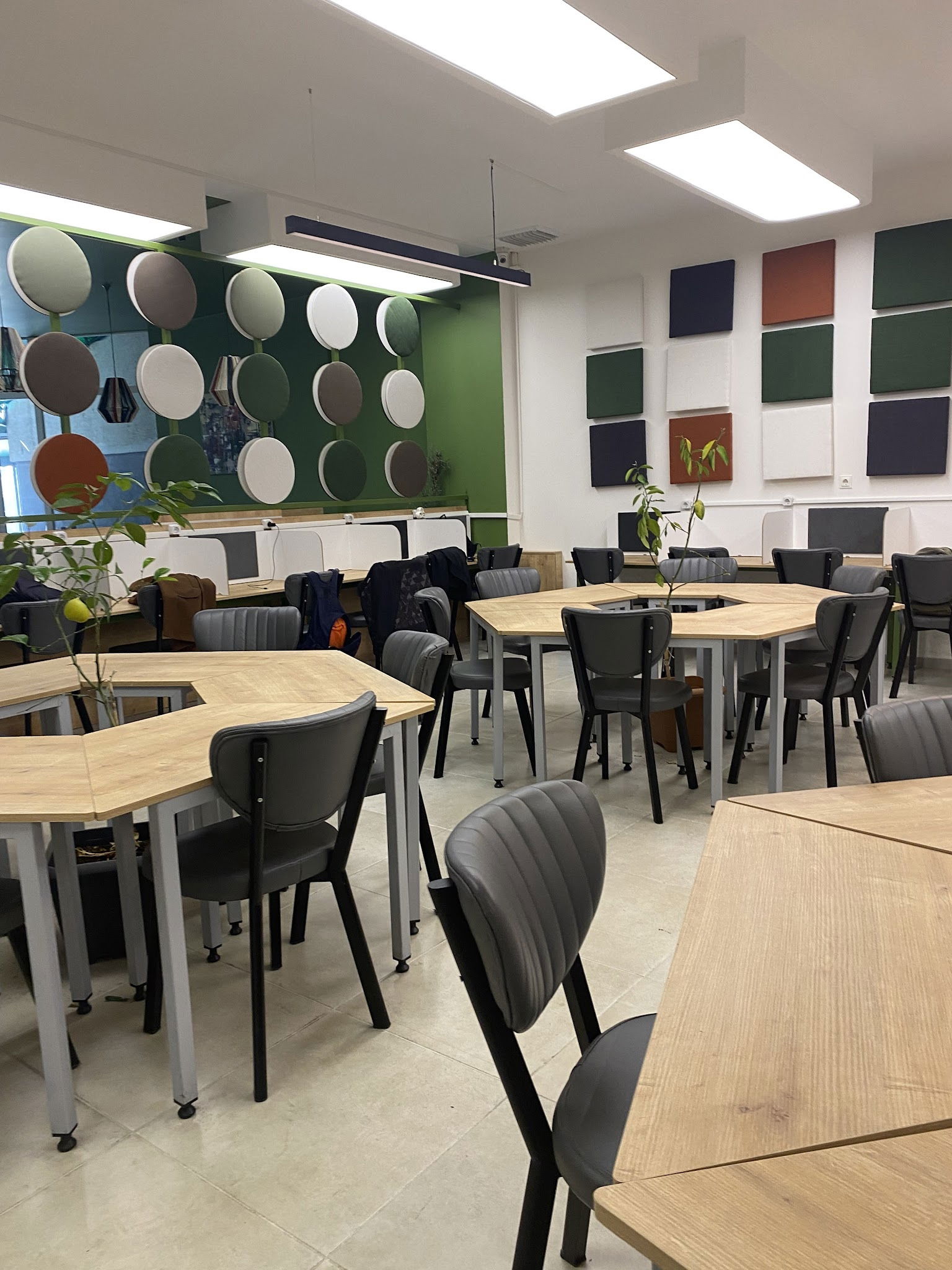 Opus Kütüphane Kafe Ve Deneme Merkezi