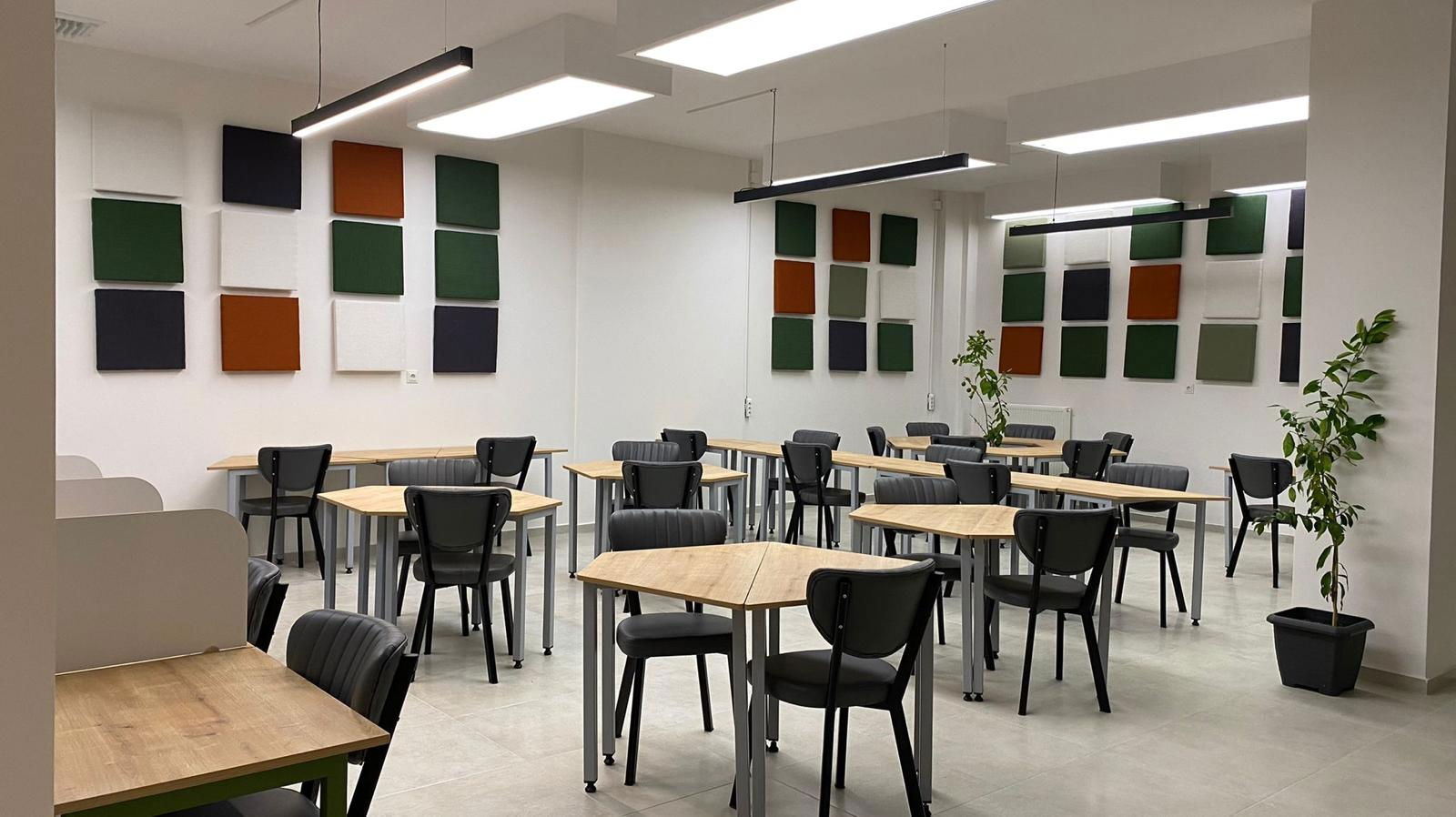 Opus Kütüphane Kafe Ve Deneme Merkezi