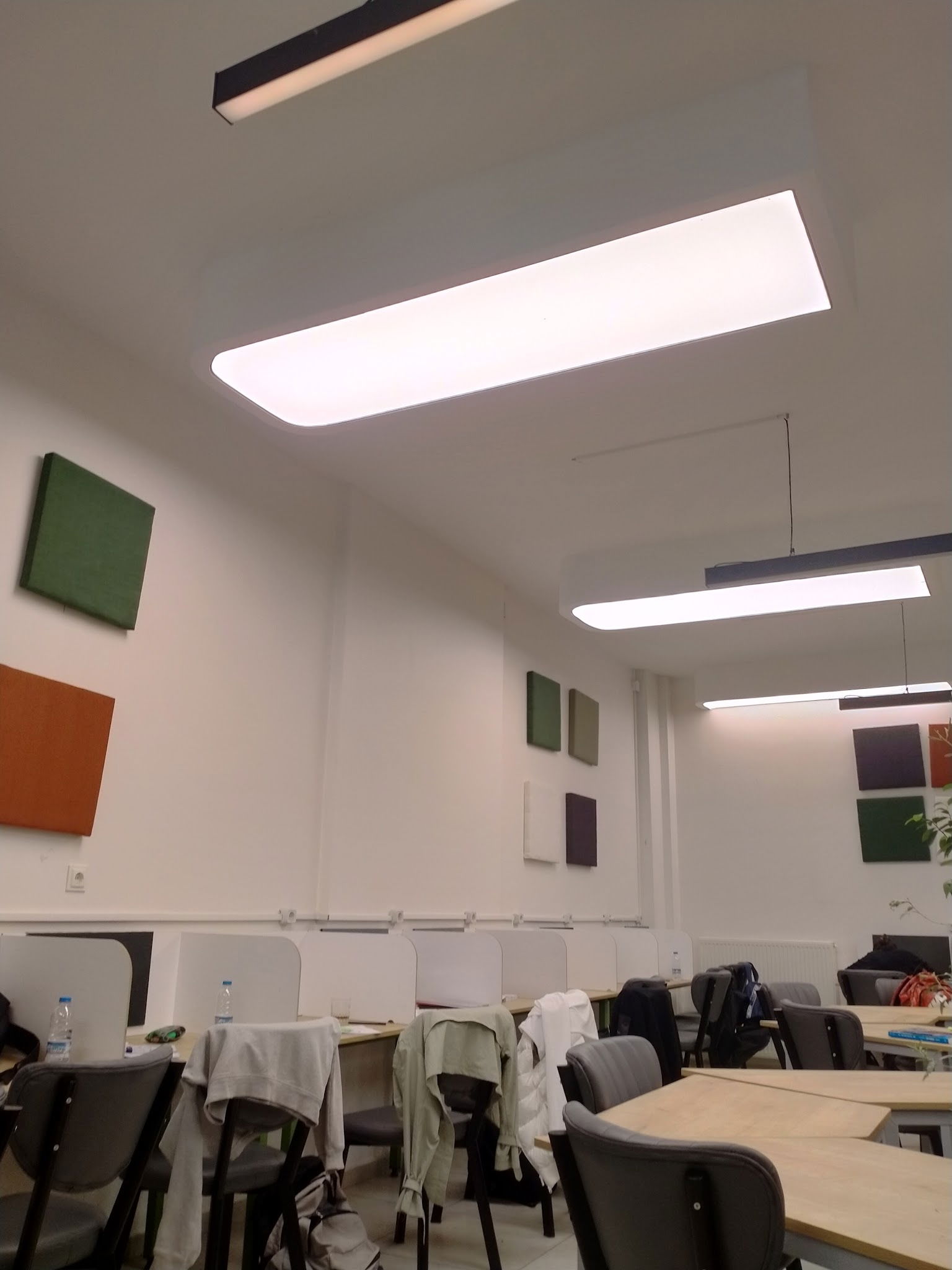 Opus Kütüphane Kafe Ve Deneme Merkezi