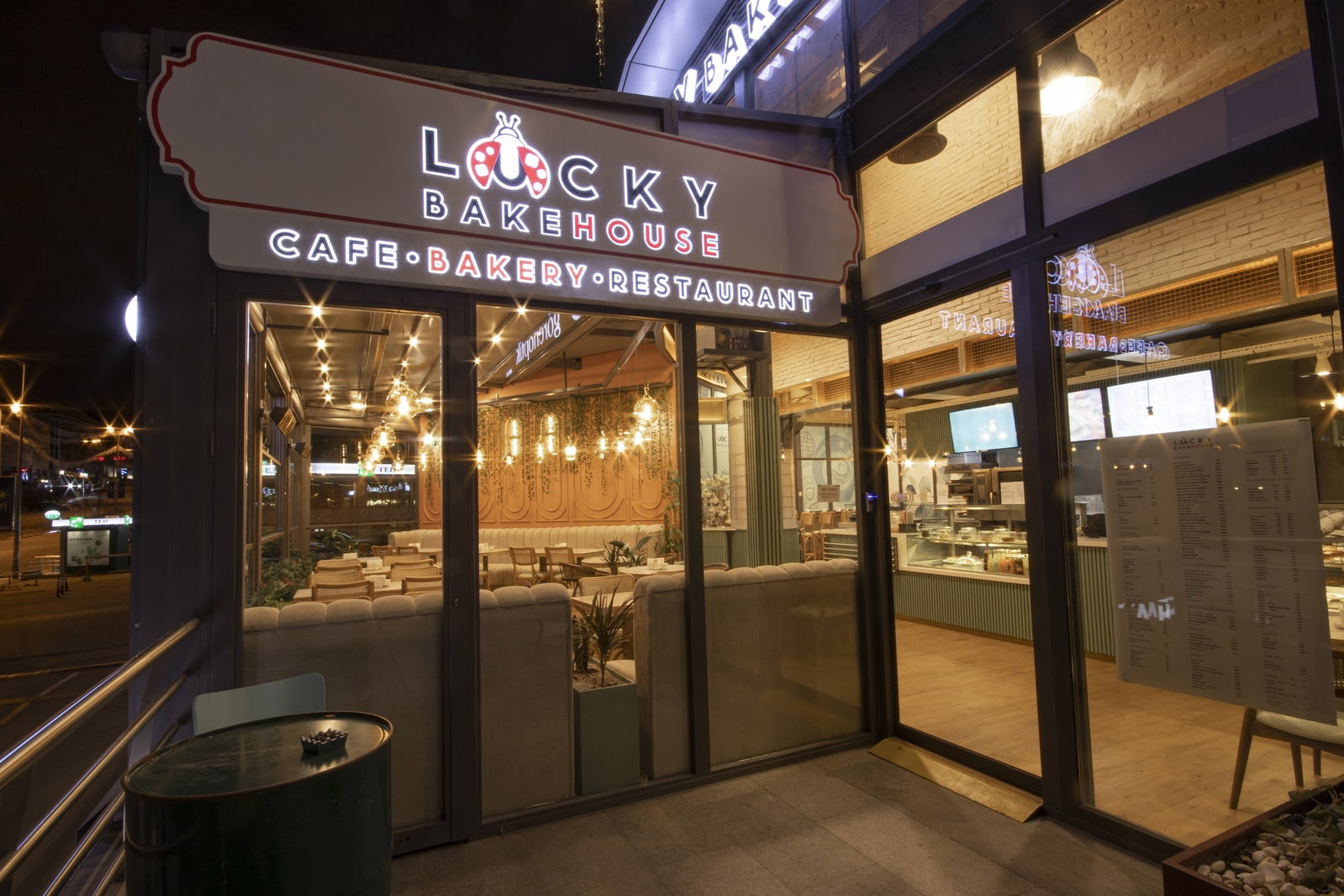 Lucky Bakehouse
