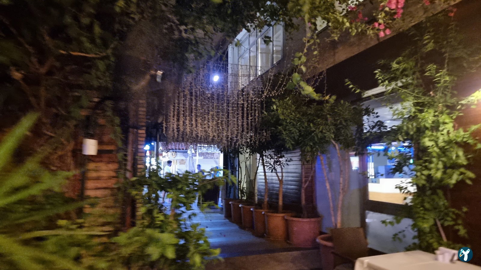 Parlak Restaurant