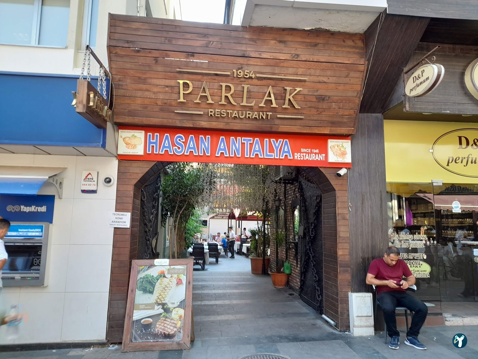 Parlak Restaurant
