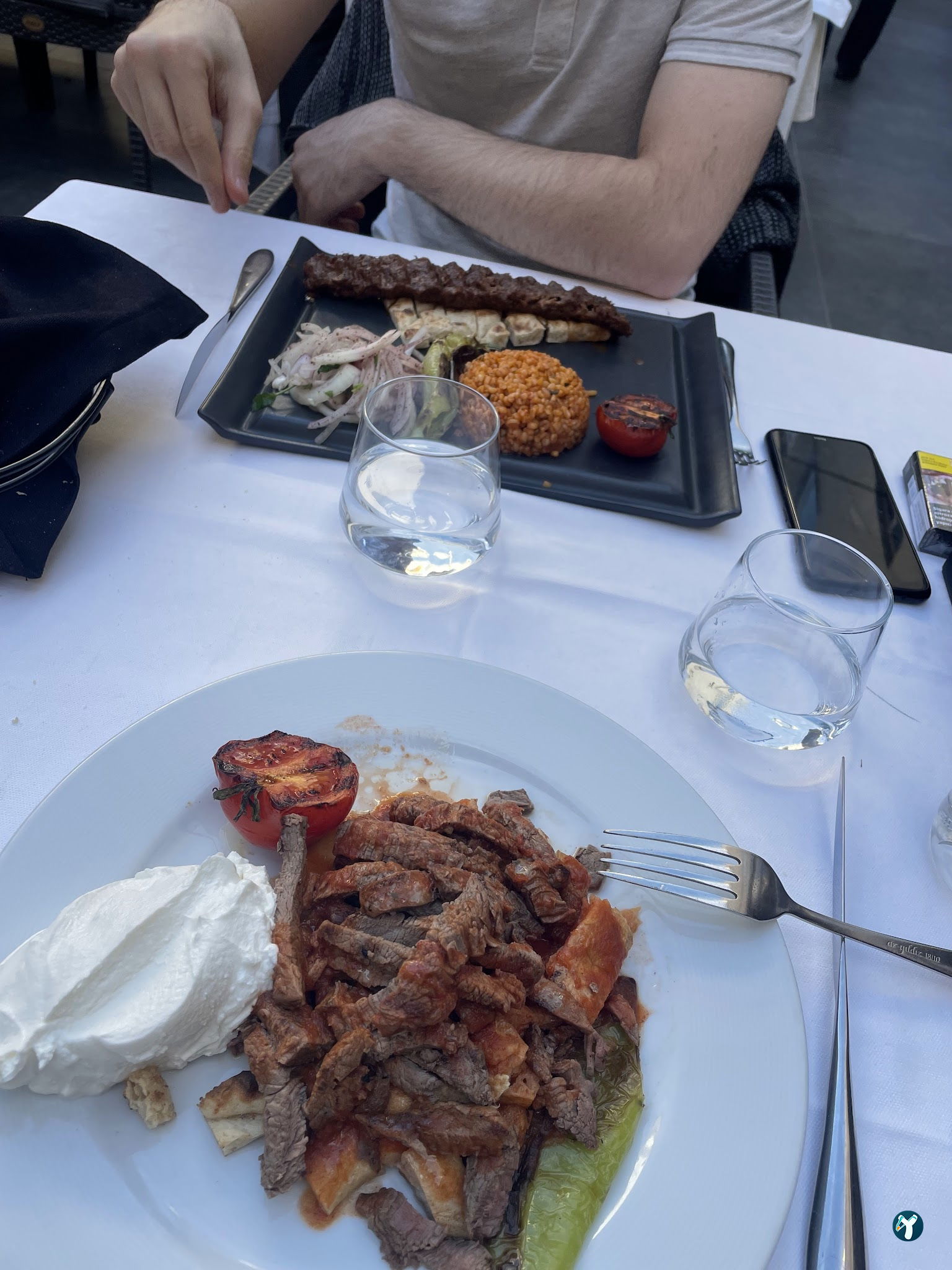 Parlak Restaurant