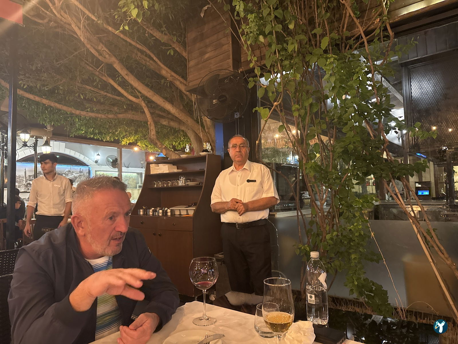 Parlak Restaurant
