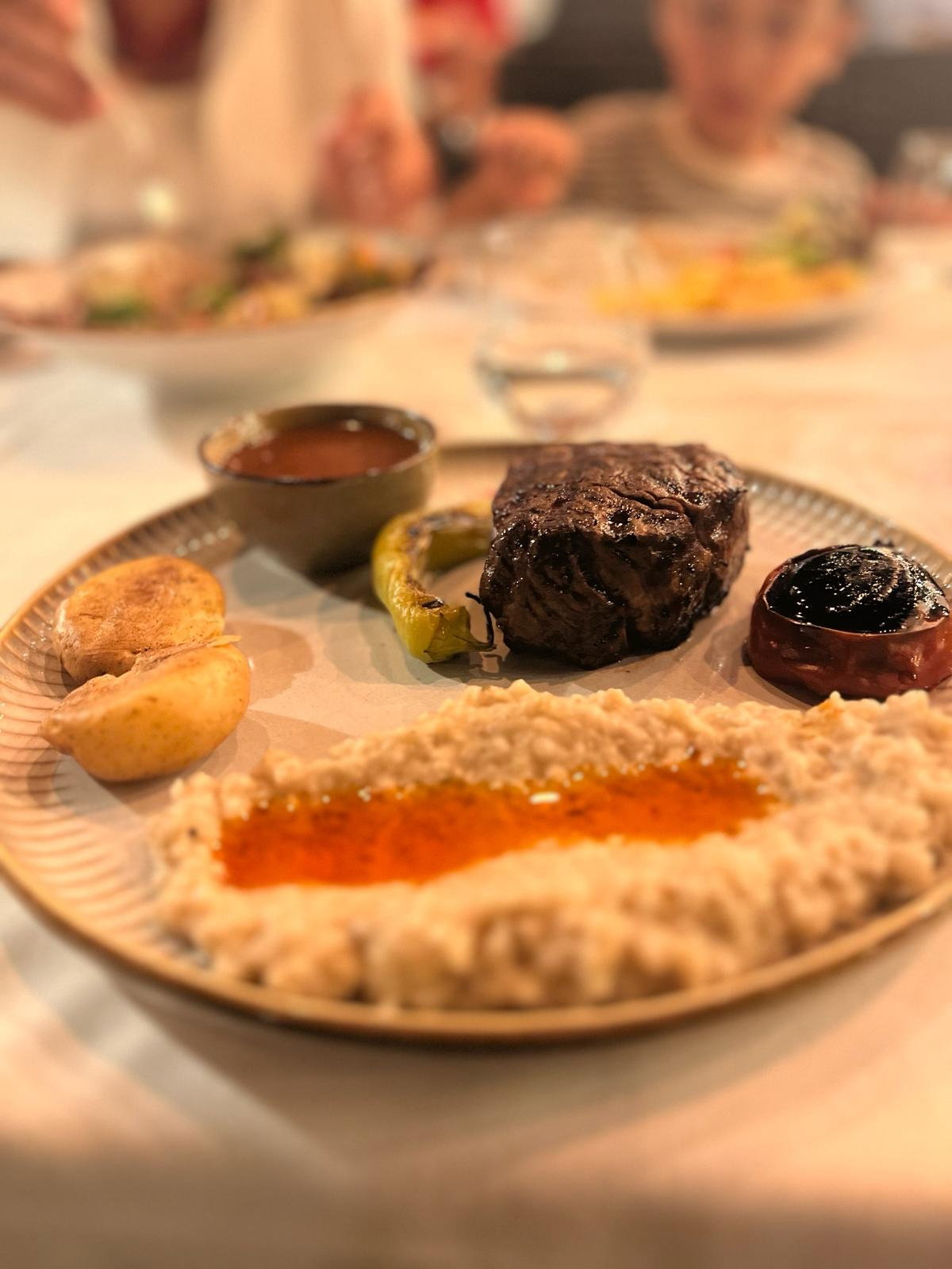 Parlak Restaurant