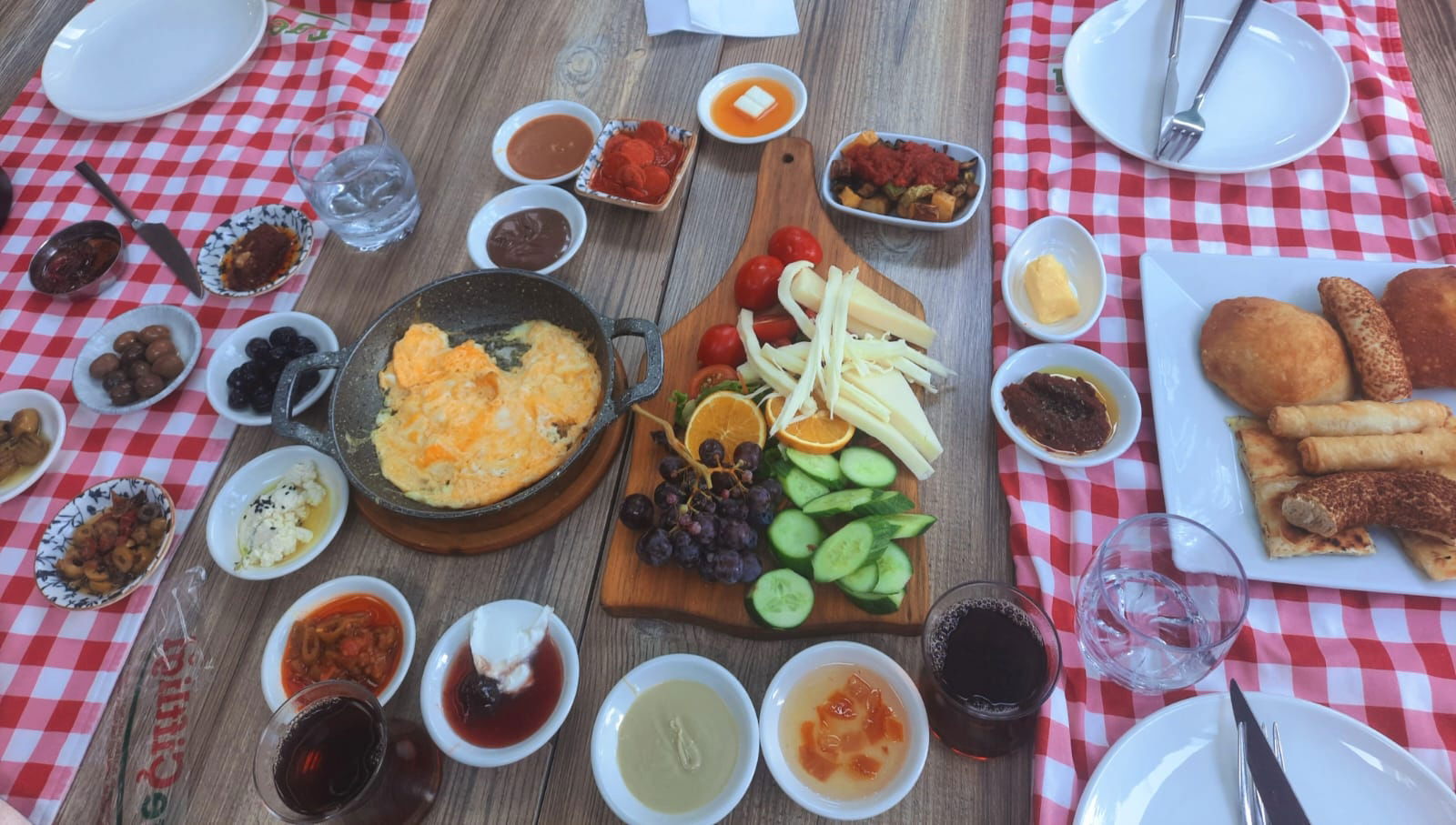 Ege Çiftliği Restoran & Şarküteri