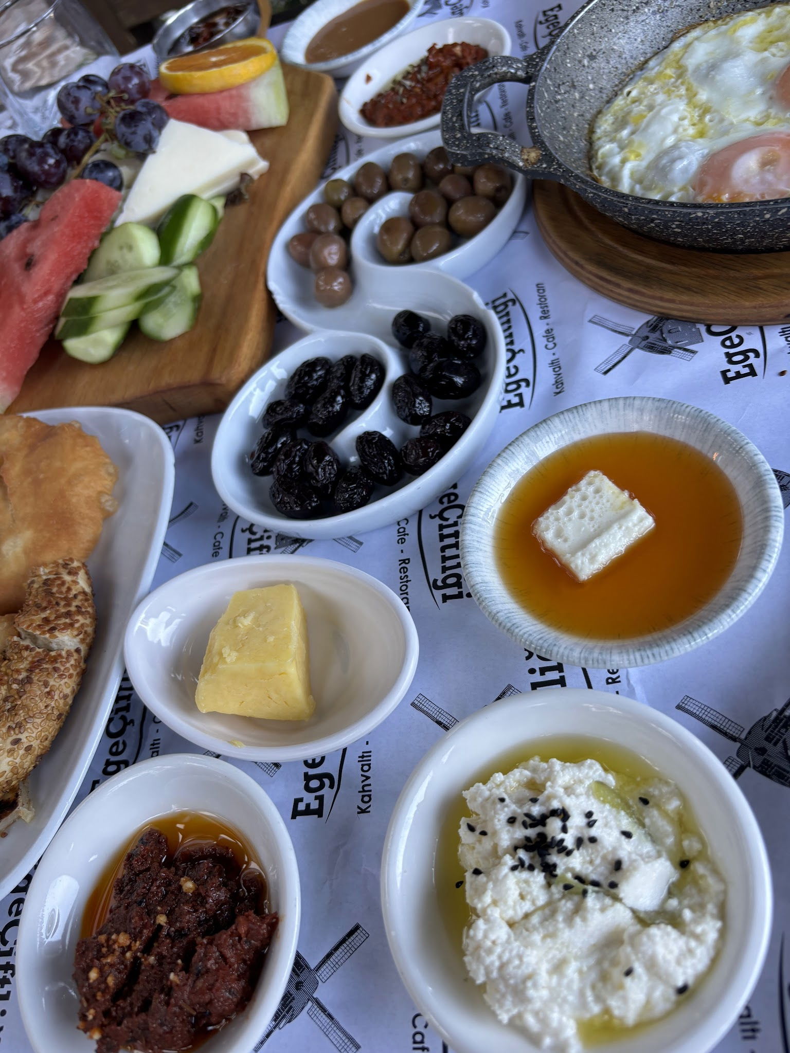 Ege Çiftliği Restoran & Şarküteri