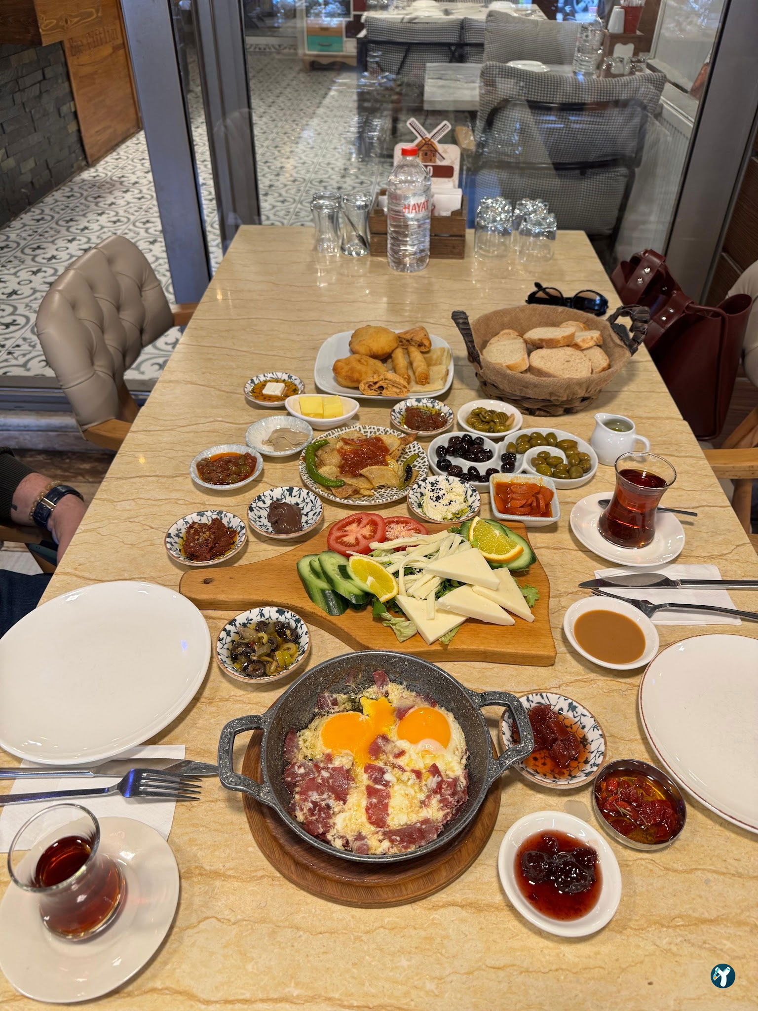 Ege Çiftliği Restoran & Şarküteri