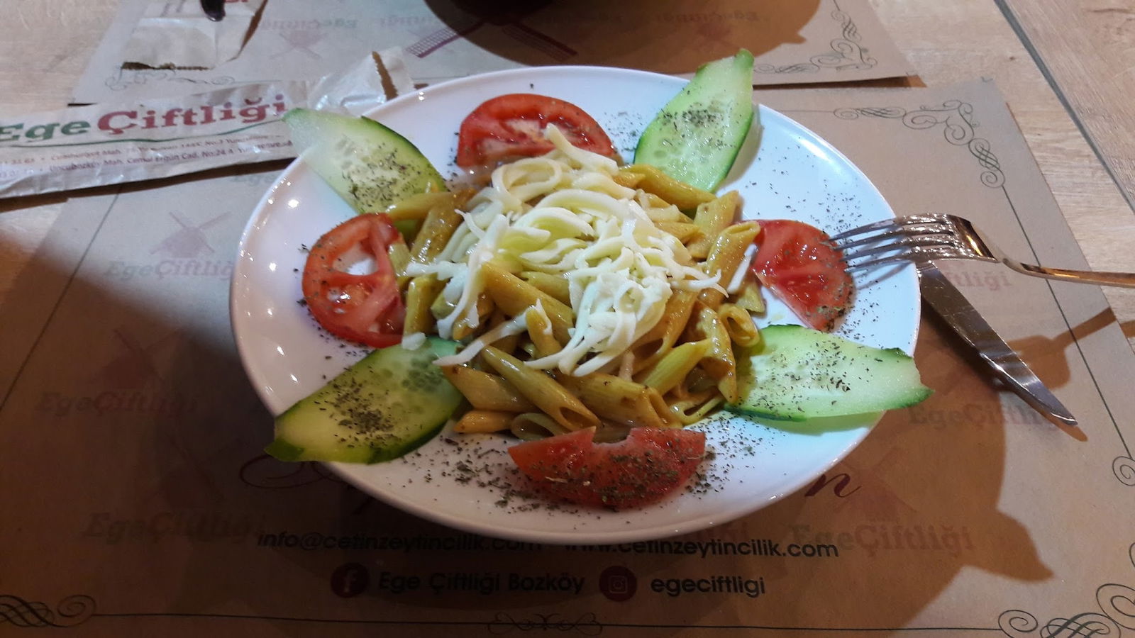 Ege Çiftliği Restoran & Şarküteri