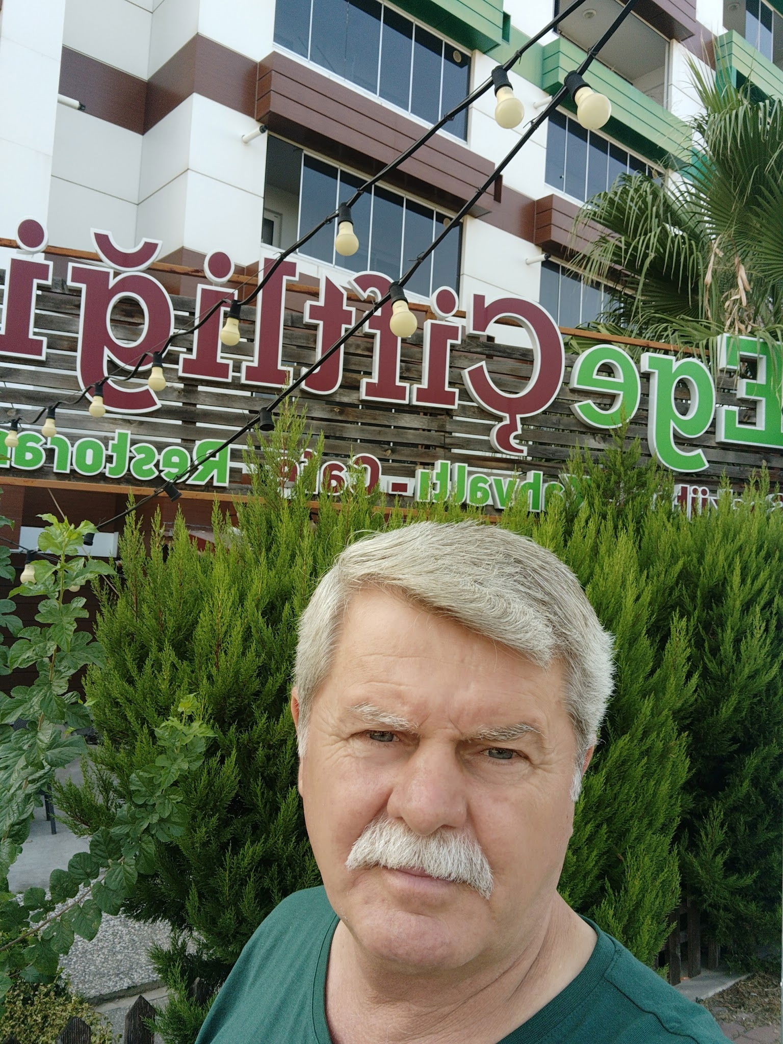 Ege Çiftliği Restoran & Şarküteri