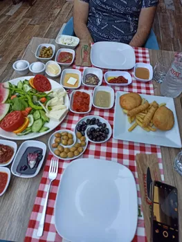 Ege Çiftliği Restoran & Şarküteri resimleri