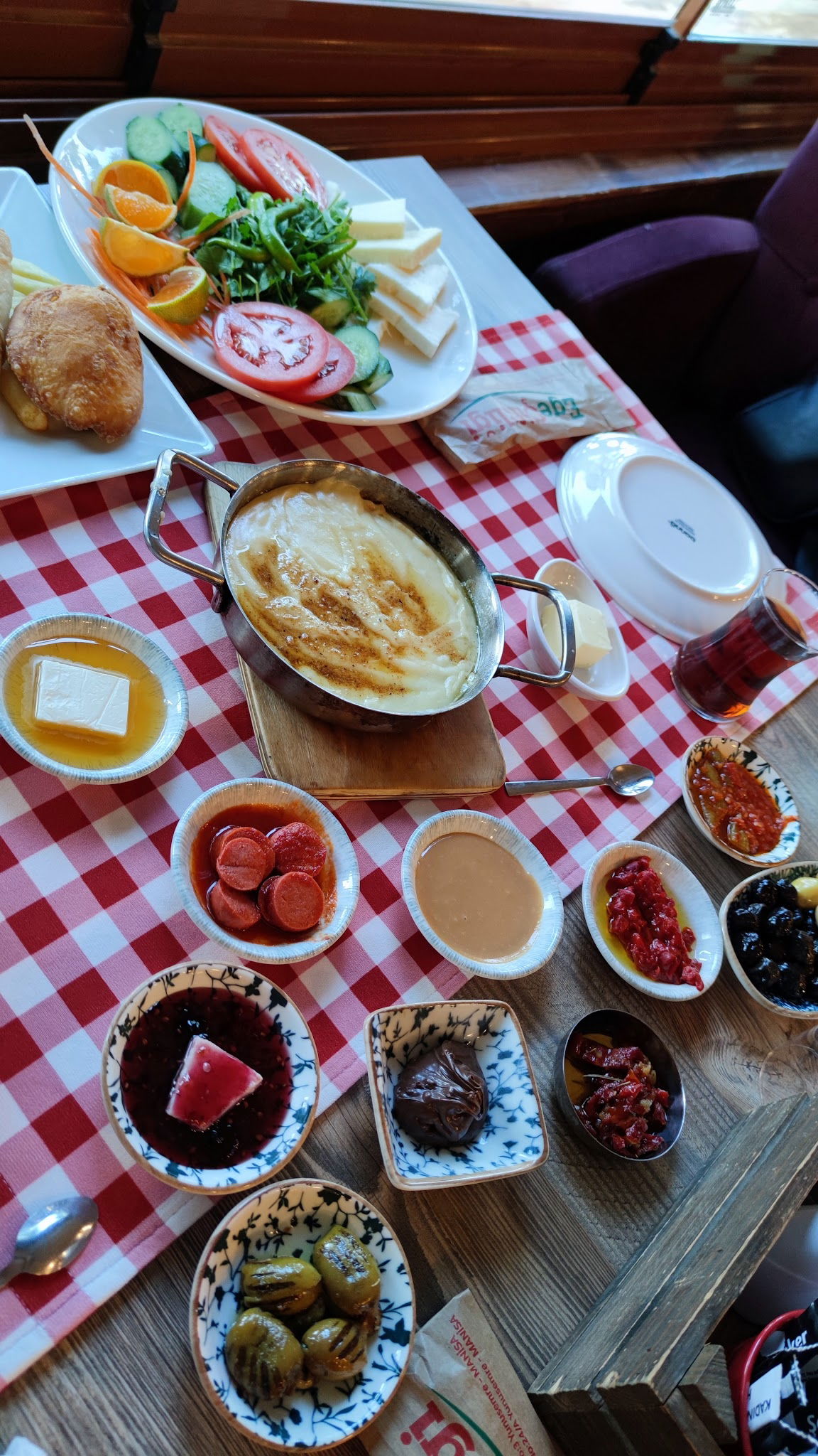 Ege Çiftliği Restoran & Şarküteri