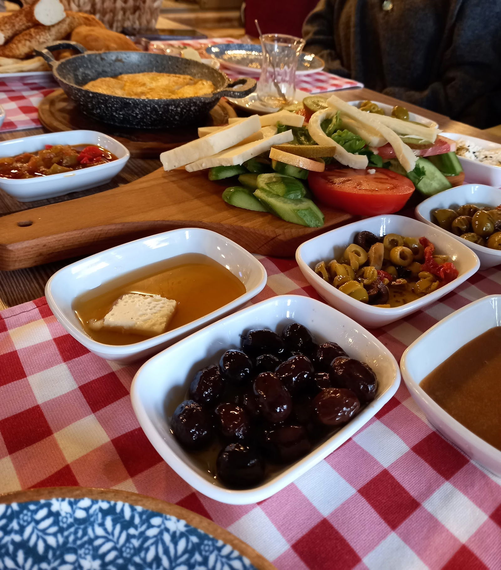 Ege Çiftliği Restoran & Şarküteri