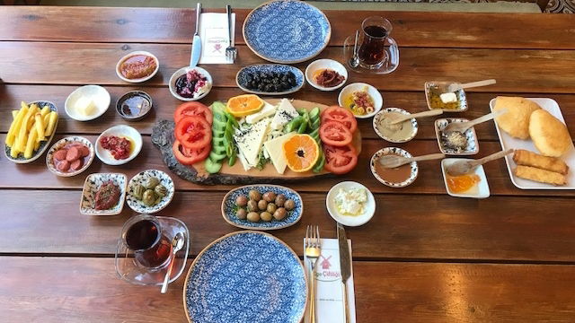 Ege Çiftliği Restoran & Şarküteri