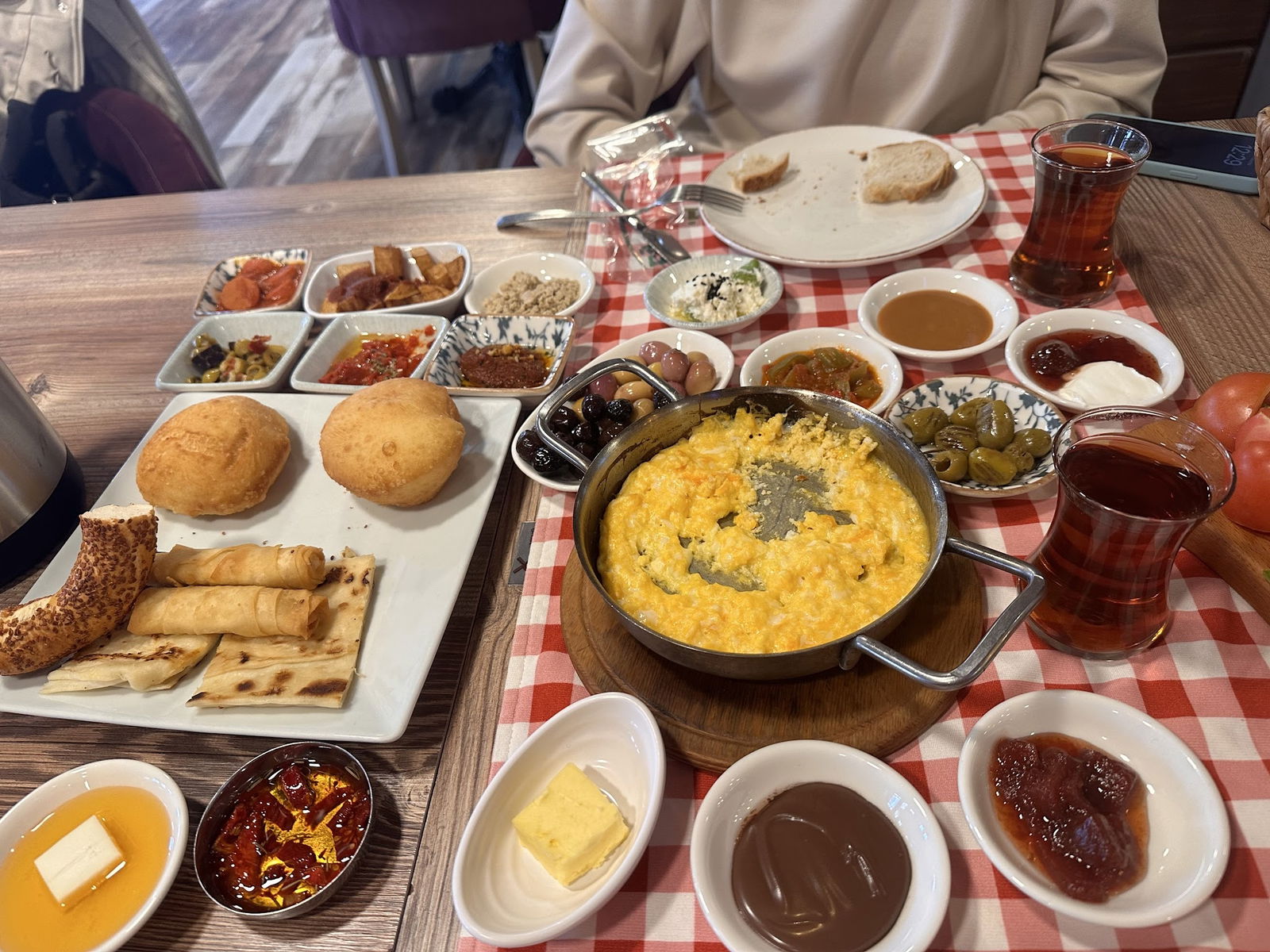 Ege Çiftliği Restoran & Şarküteri