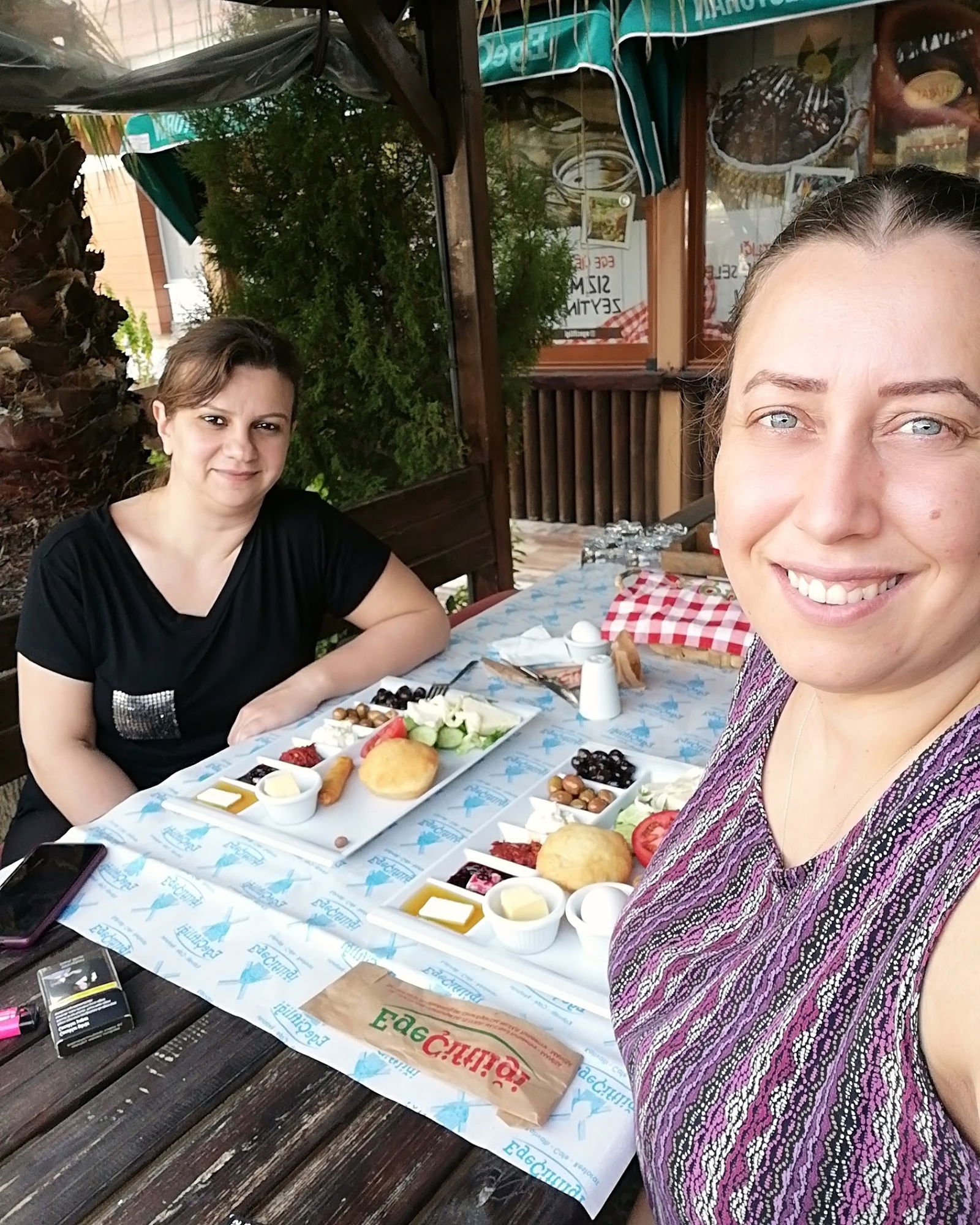 Ege Çiftliği Restoran & Şarküteri