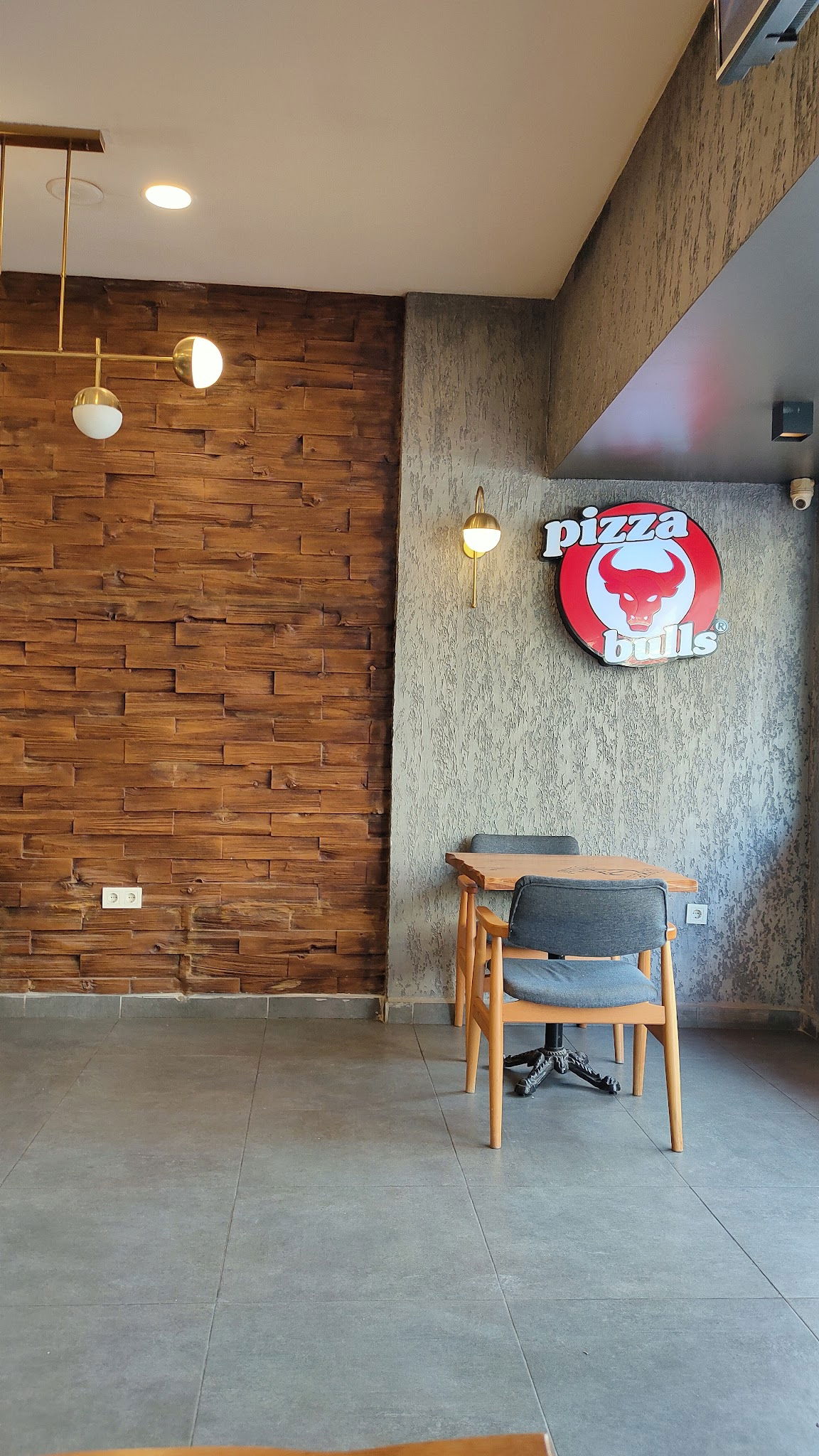 Pizzabulls Göztepe - Kadiköy