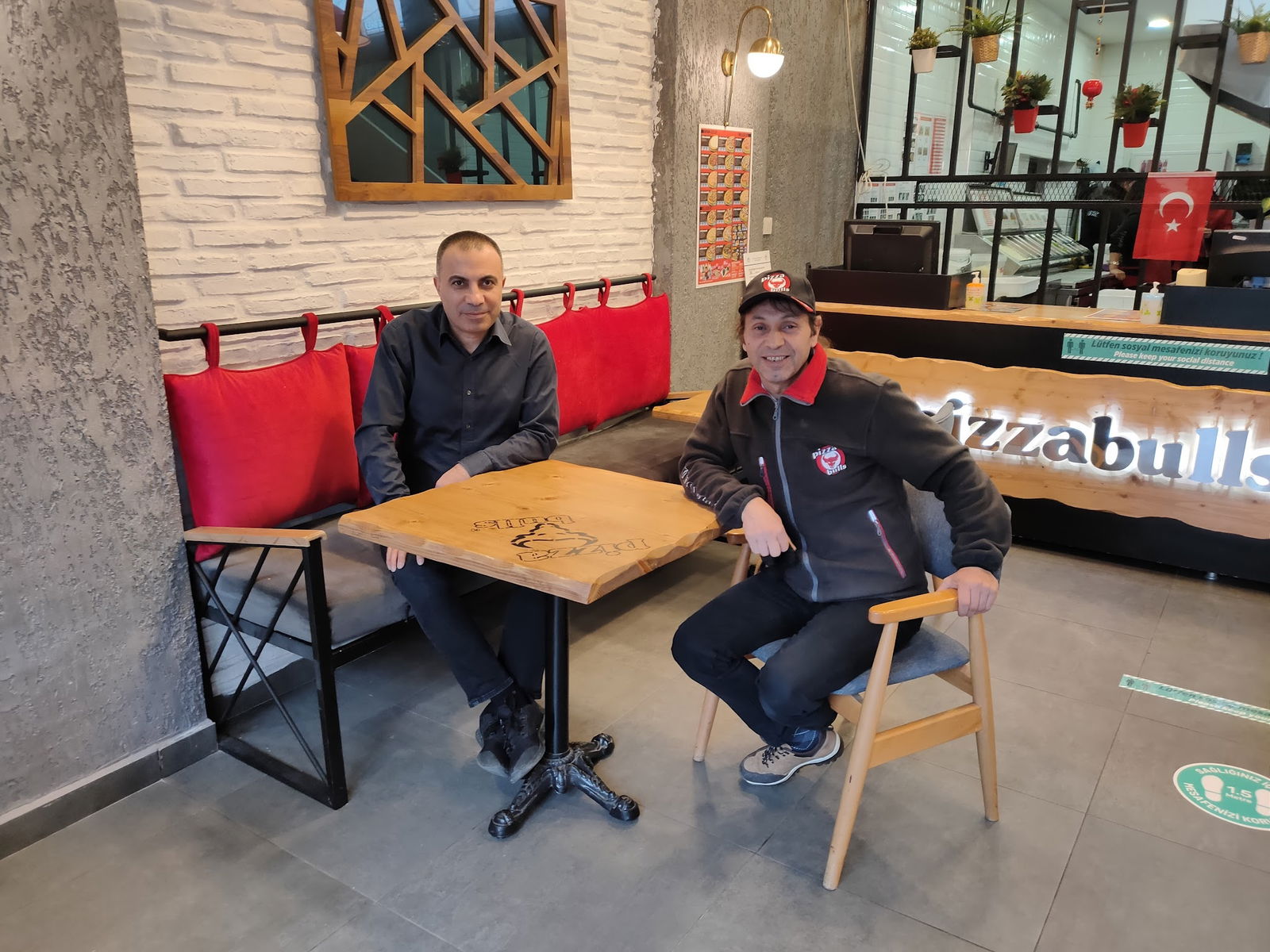 Pizzabulls Göztepe - Kadiköy