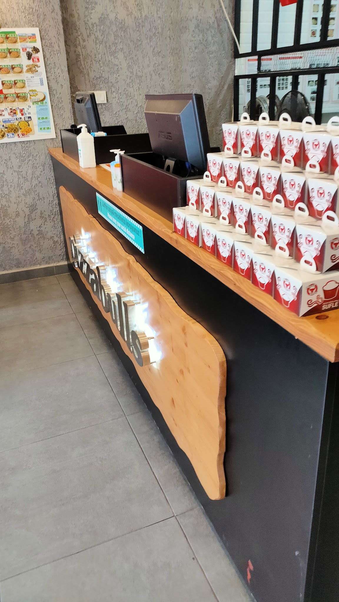 Pizzabulls Göztepe - Kadiköy