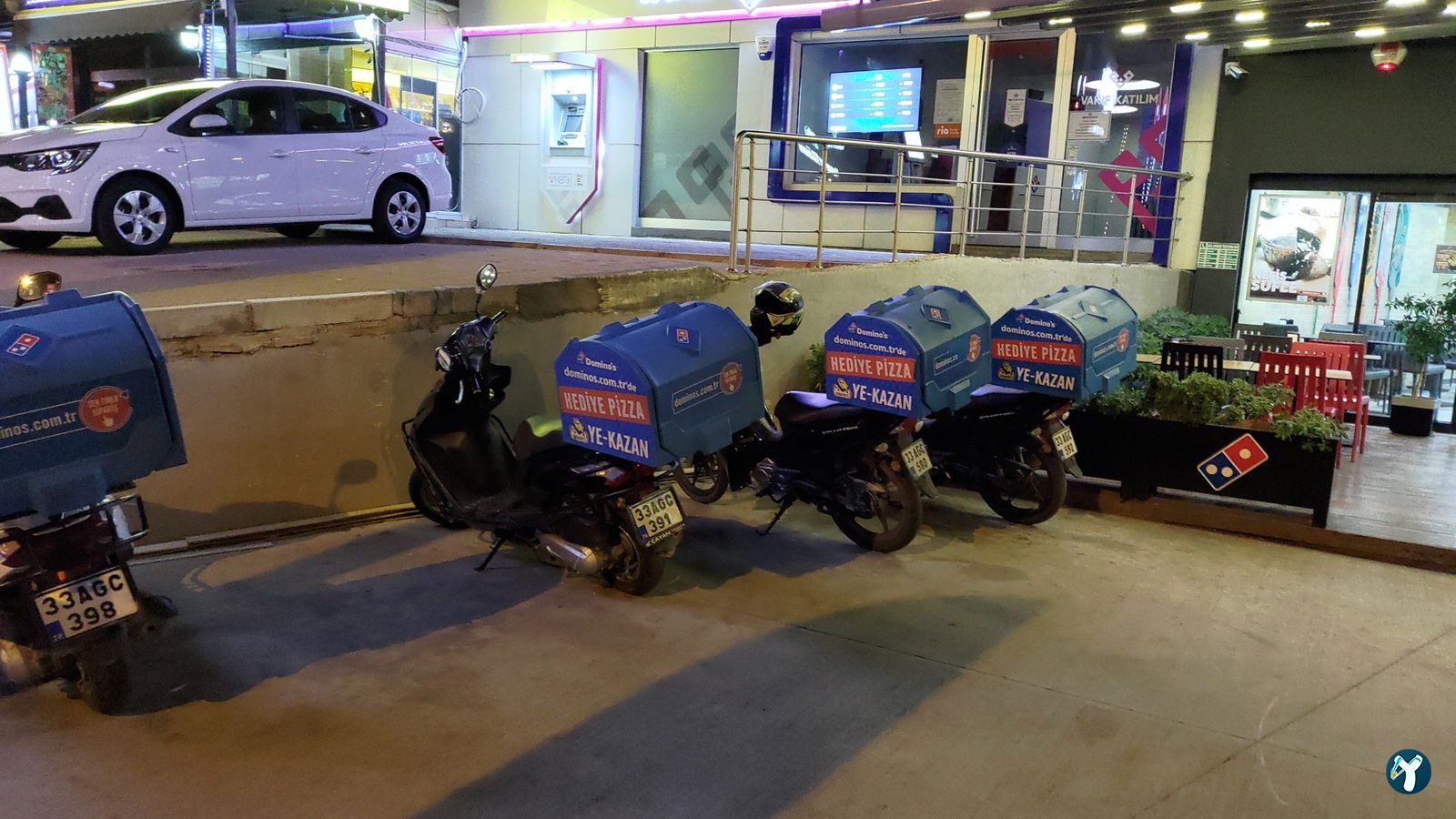 Domino`S Pizza