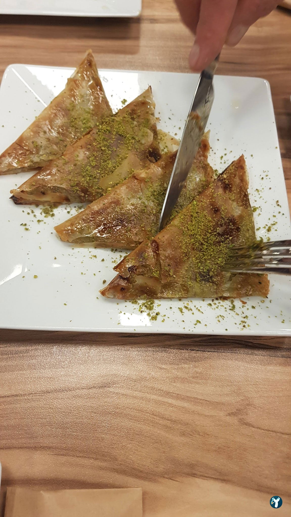 Bordo Kebap Evi